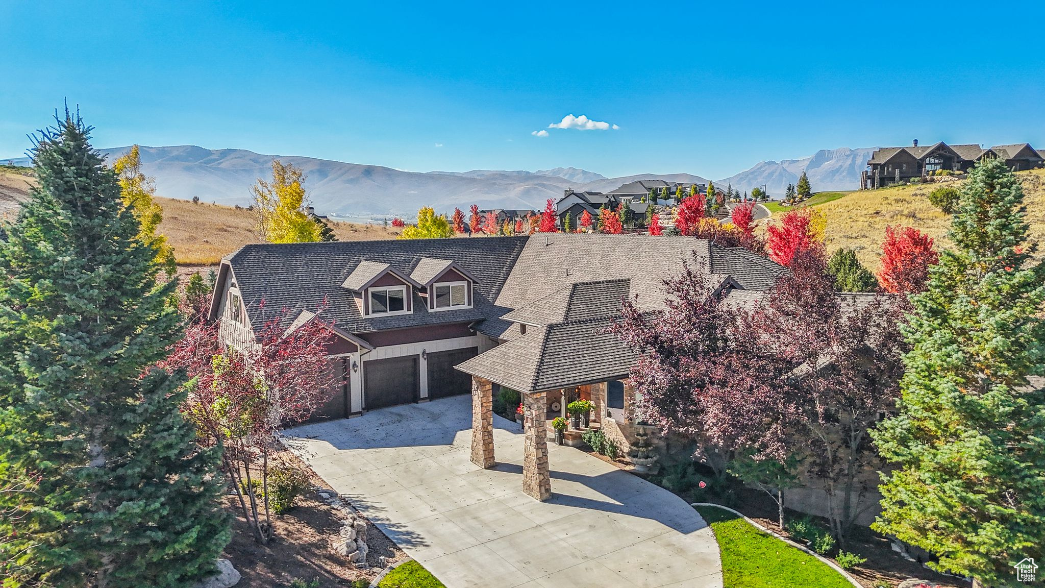 CROSSINGS AT LAKE CR - Residential
