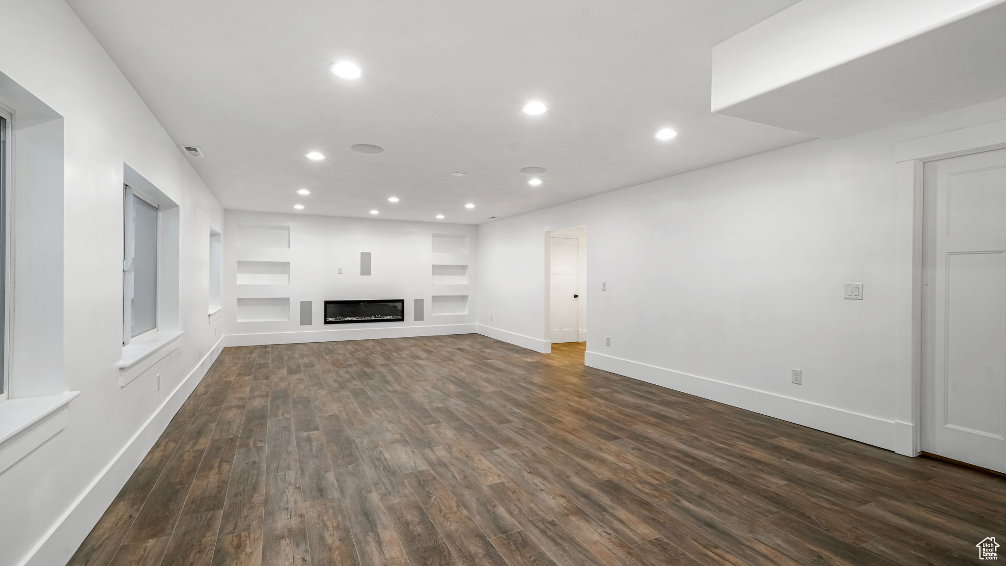 COUNTRYSIDE ESTATES - Residential