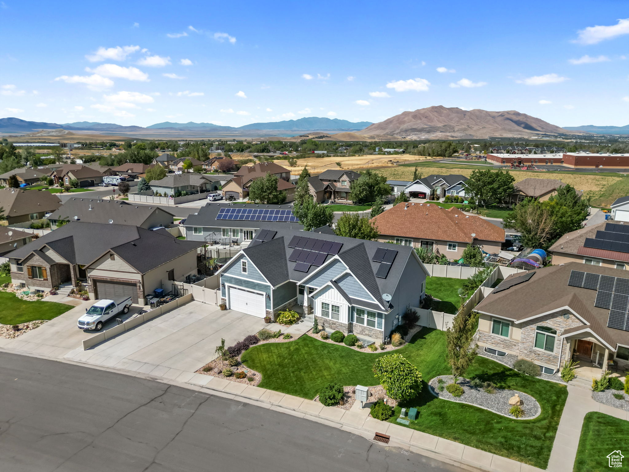 COUNTRYSIDE ESTATES - Residential