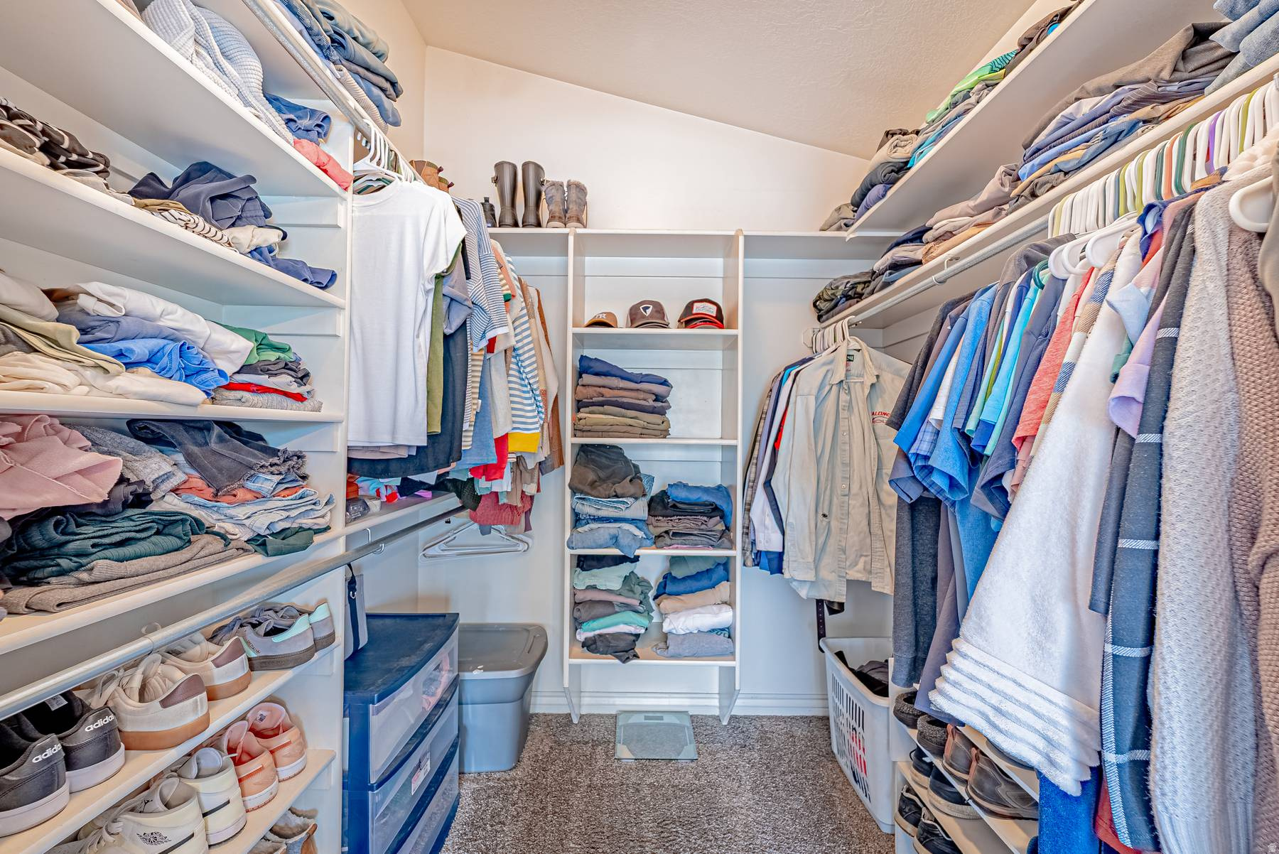 ZIONS CROSSING - Residential