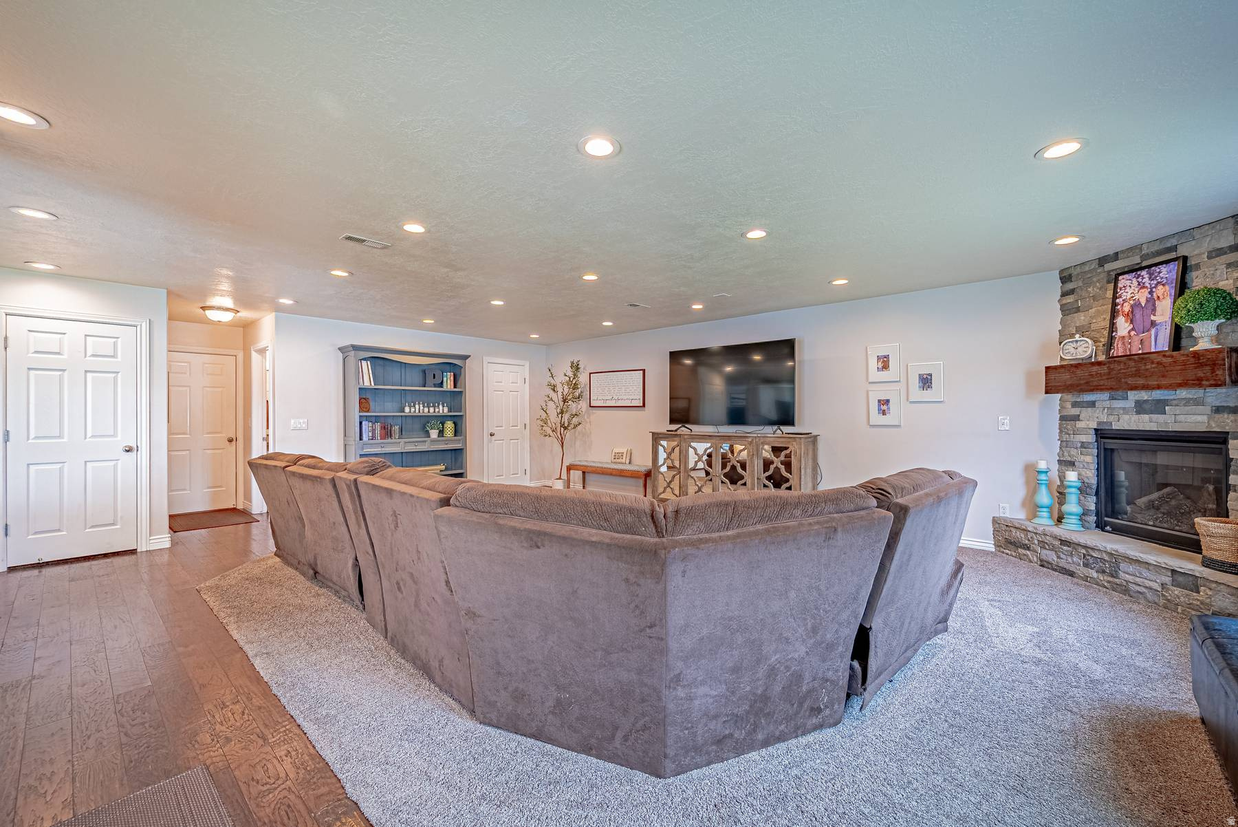 ZIONS CROSSING - Residential