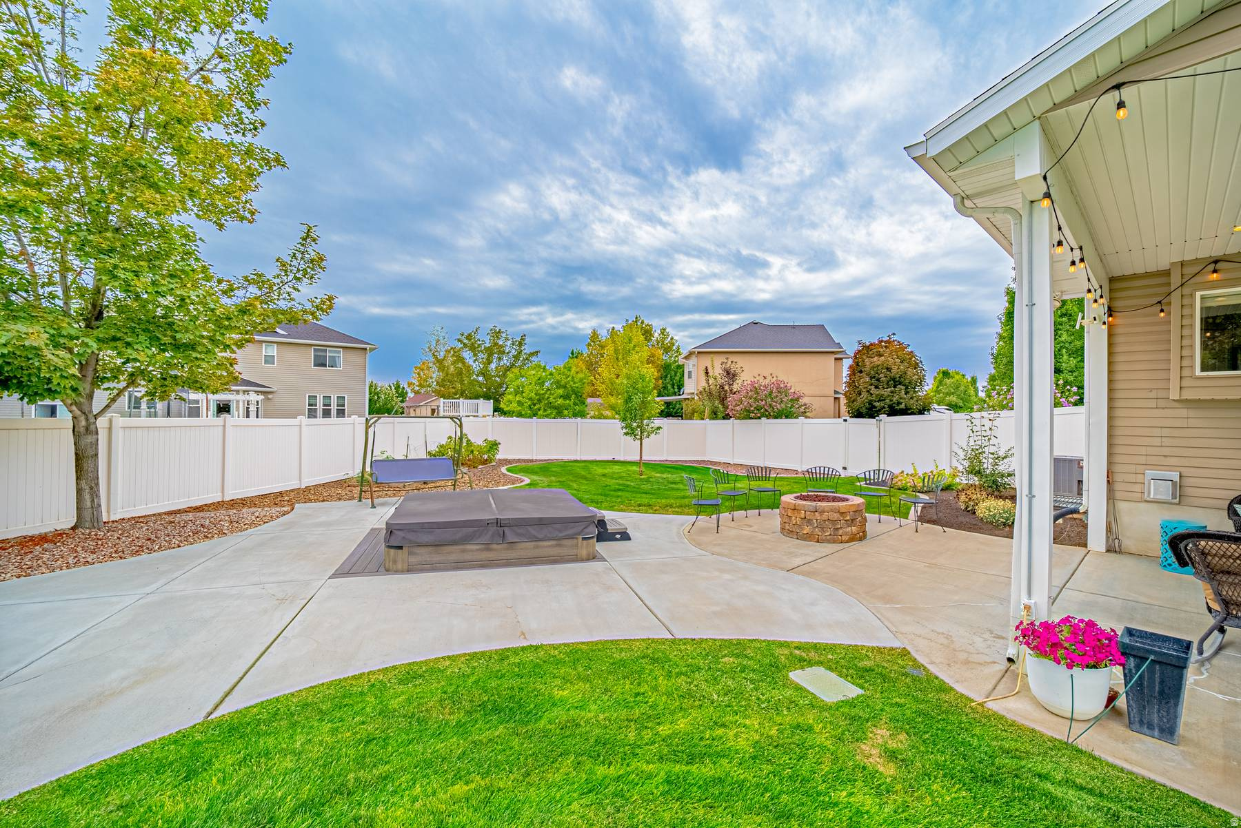 ZIONS CROSSING - Residential