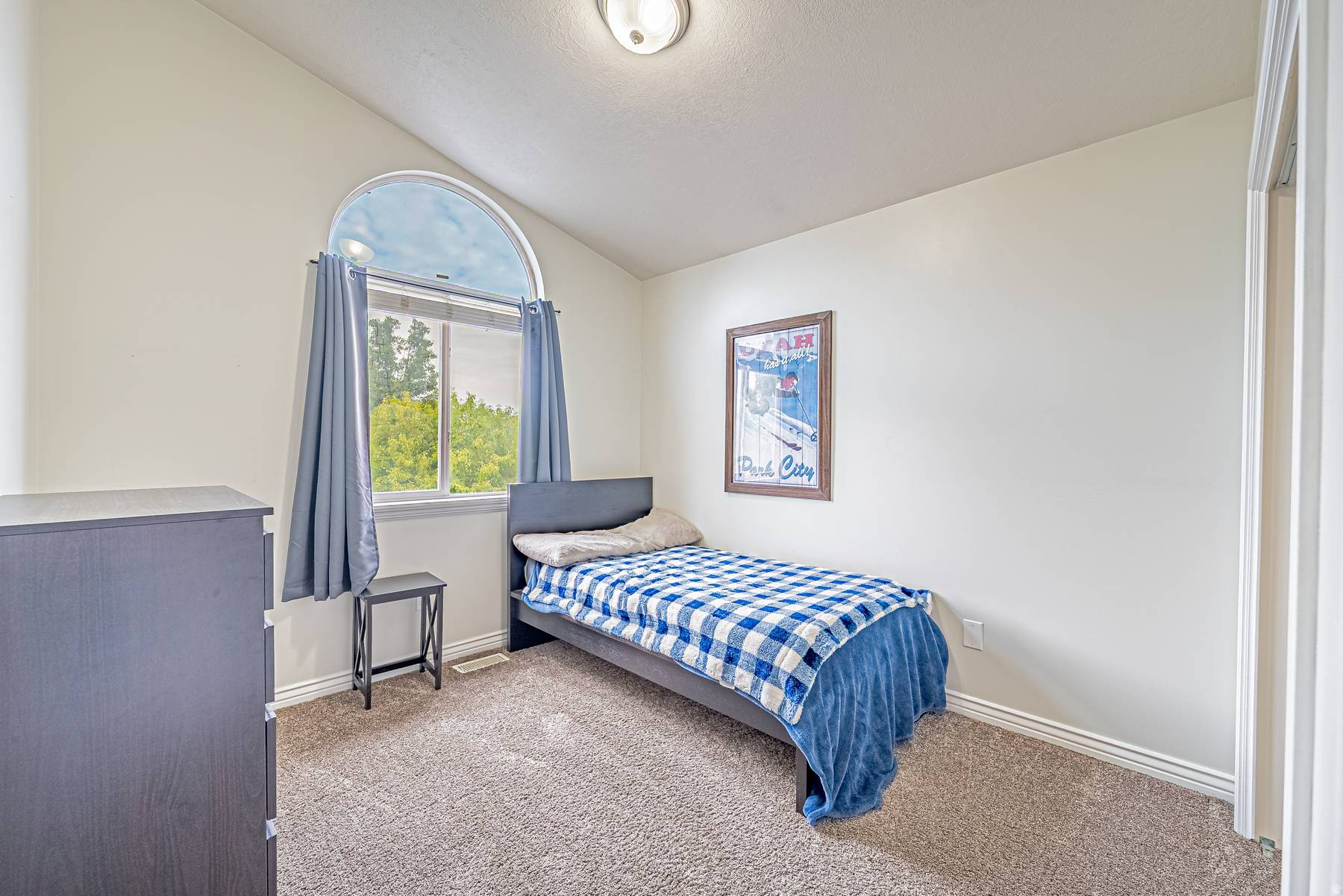 ZIONS CROSSING - Residential