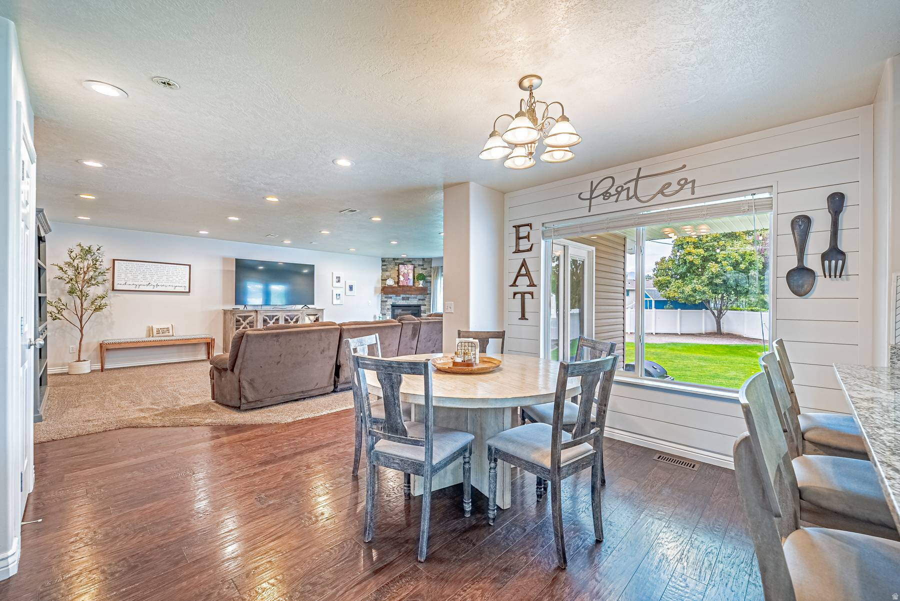 ZIONS CROSSING - Residential