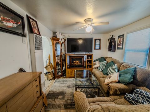 Tiny photo for 625 S 200 E, Springville, UT 84663 (MLS # 2145361)