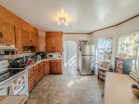 Tiny photo for 625 S 200 E, Springville, UT 84663 (MLS # 2145361)