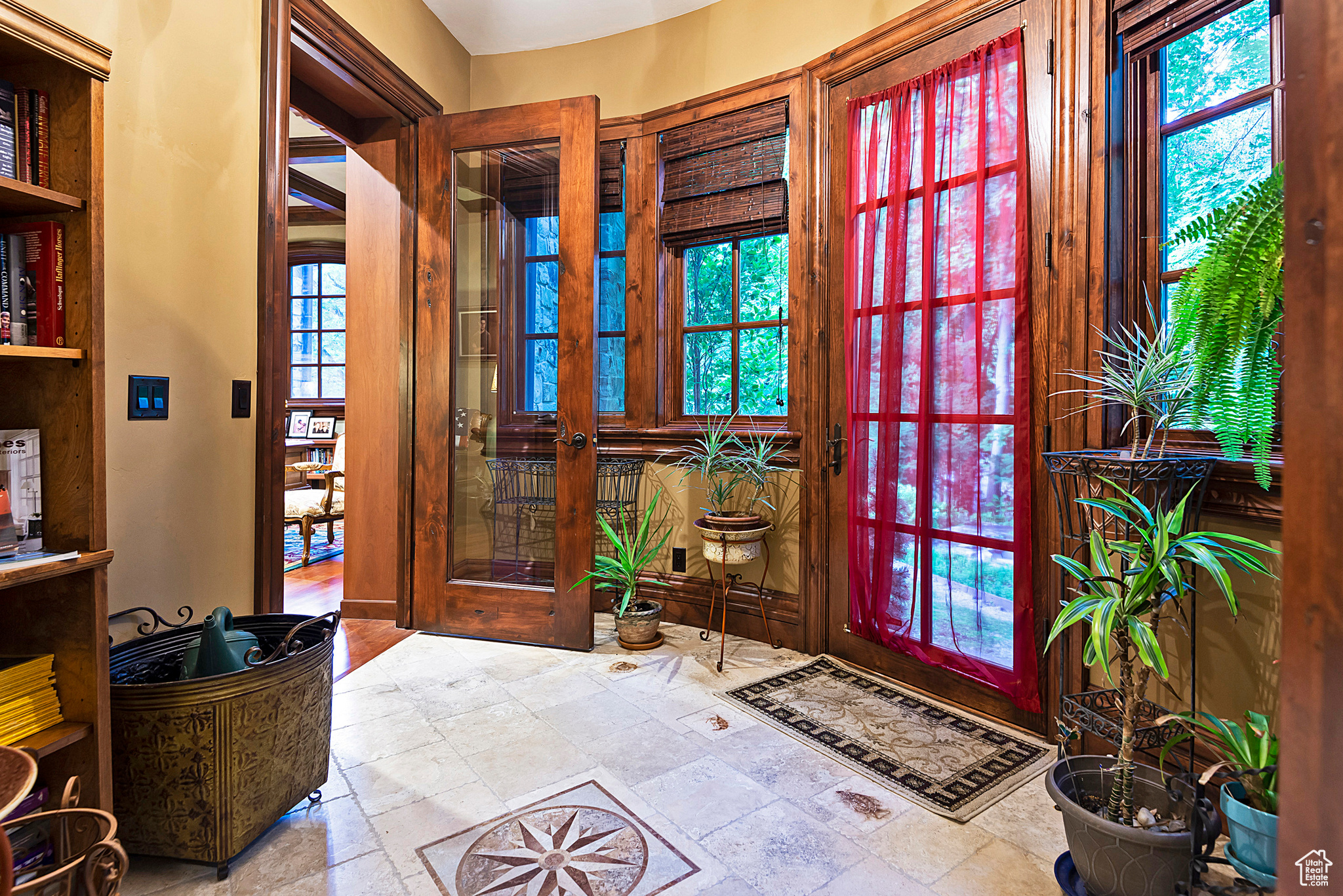 Holladay, Utah 84117, United States, 7 Bedrooms Bedrooms, ,7 BathroomsBathrooms,Residential,Active,89672