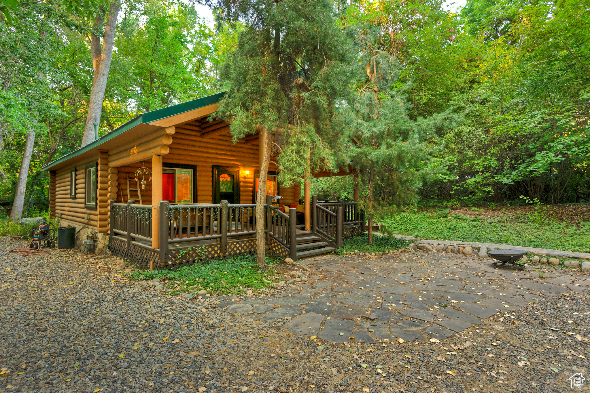 Holladay, Utah 84117, United States, 7 Bedrooms Bedrooms, ,7 BathroomsBathrooms,Residential,Active,89672