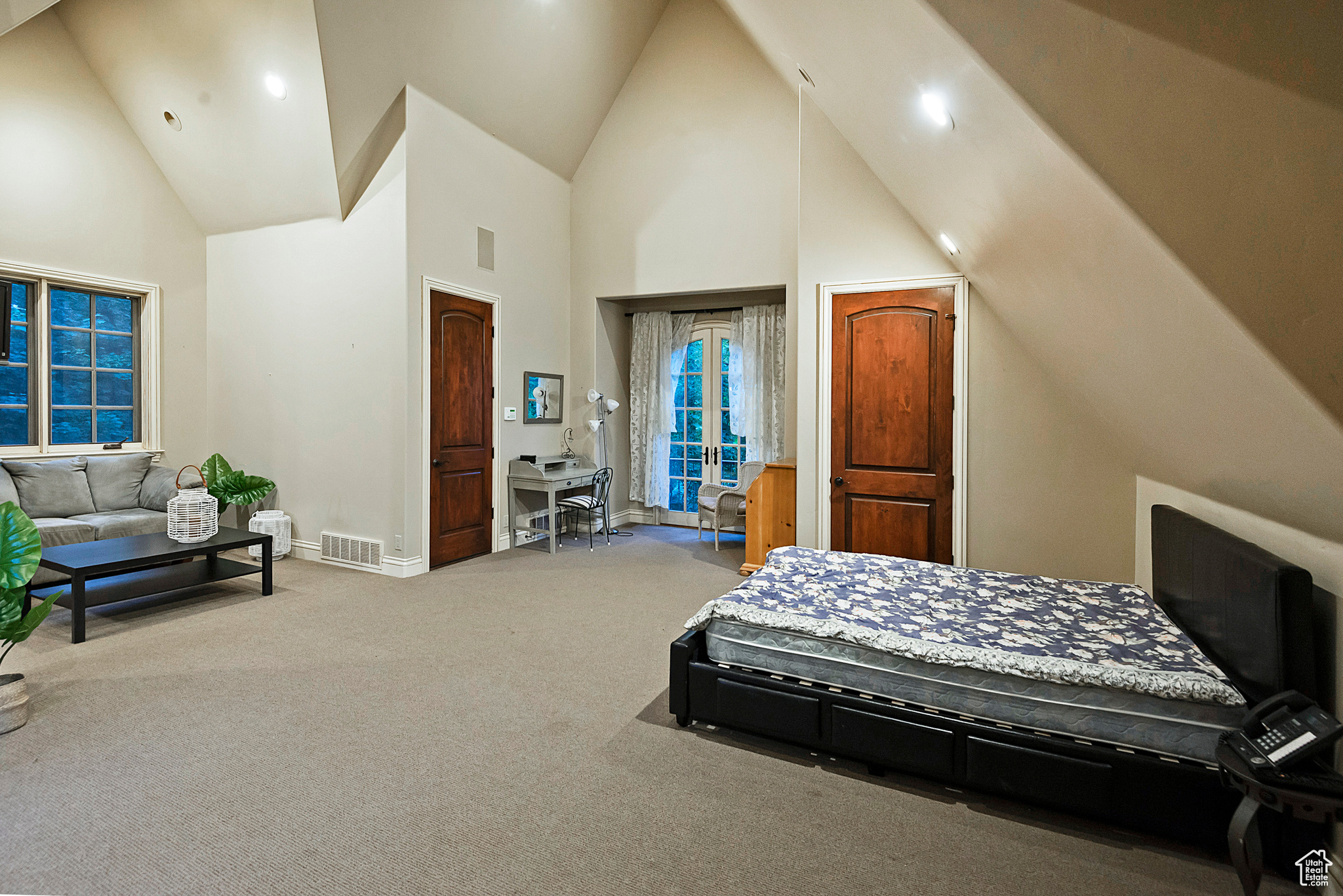 Holladay, Utah 84117, United States, 7 Bedrooms Bedrooms, ,7 BathroomsBathrooms,Residential,Active,89672