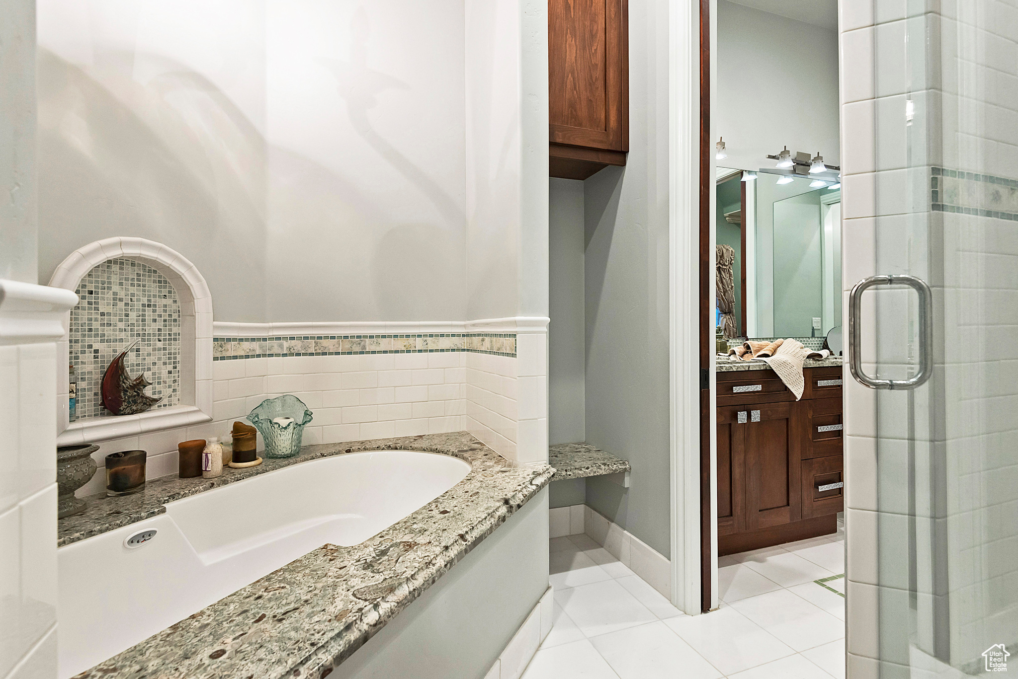 Holladay, Utah 84117, United States, 7 Bedrooms Bedrooms, ,7 BathroomsBathrooms,Residential,Active,89672