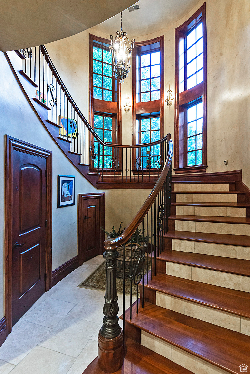 Holladay, Utah 84117, United States, 7 Bedrooms Bedrooms, ,7 BathroomsBathrooms,Residential,Active,89672