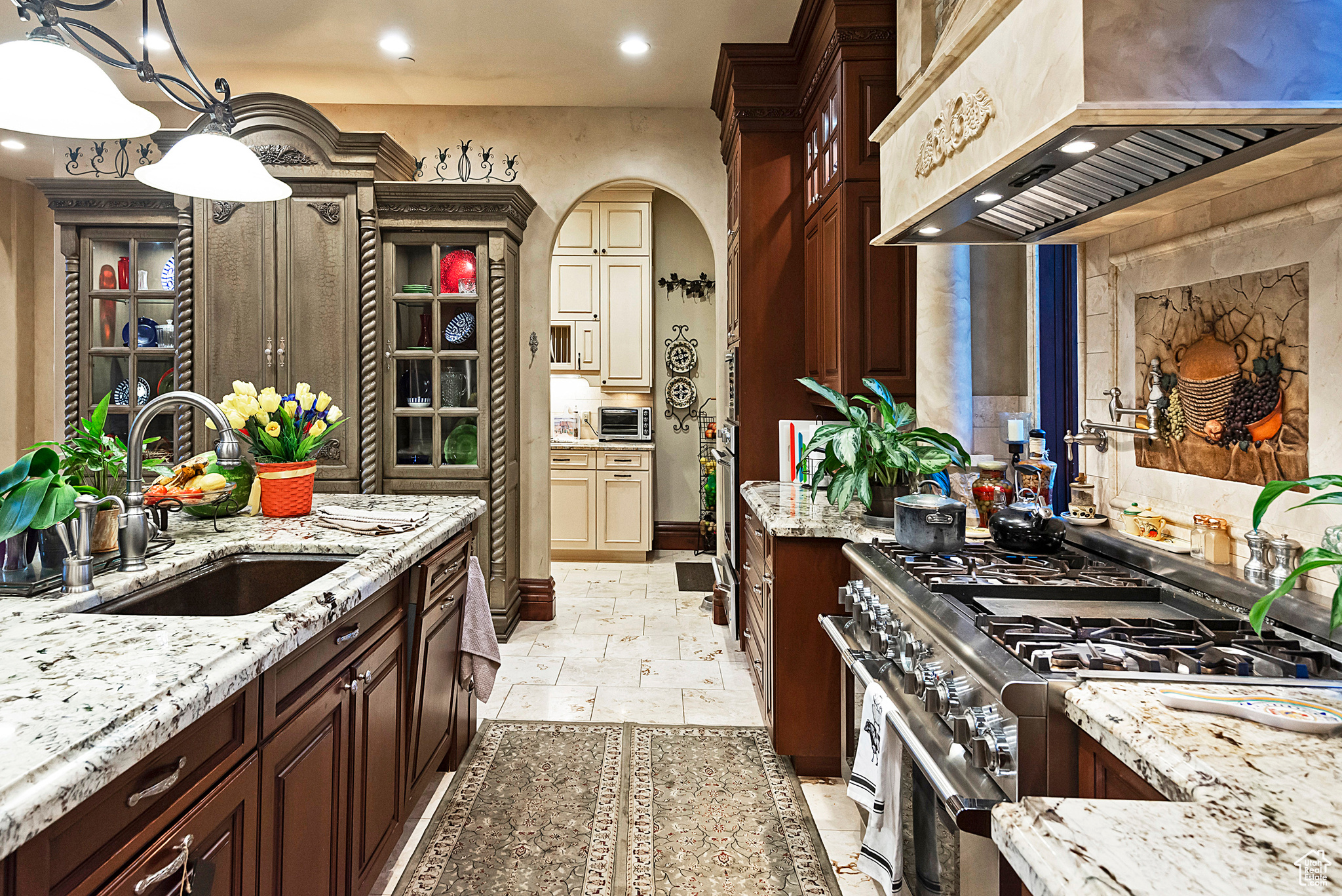 Holladay, Utah 84117, United States, 7 Bedrooms Bedrooms, ,7 BathroomsBathrooms,Residential,Active,89672