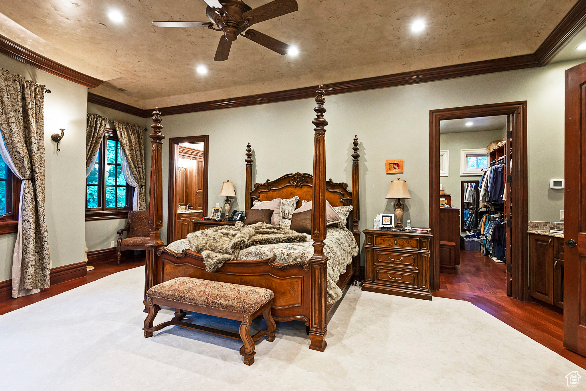 Holladay, Utah 84117, United States, 7 Bedrooms Bedrooms, ,7 BathroomsBathrooms,Residential,Active,89672