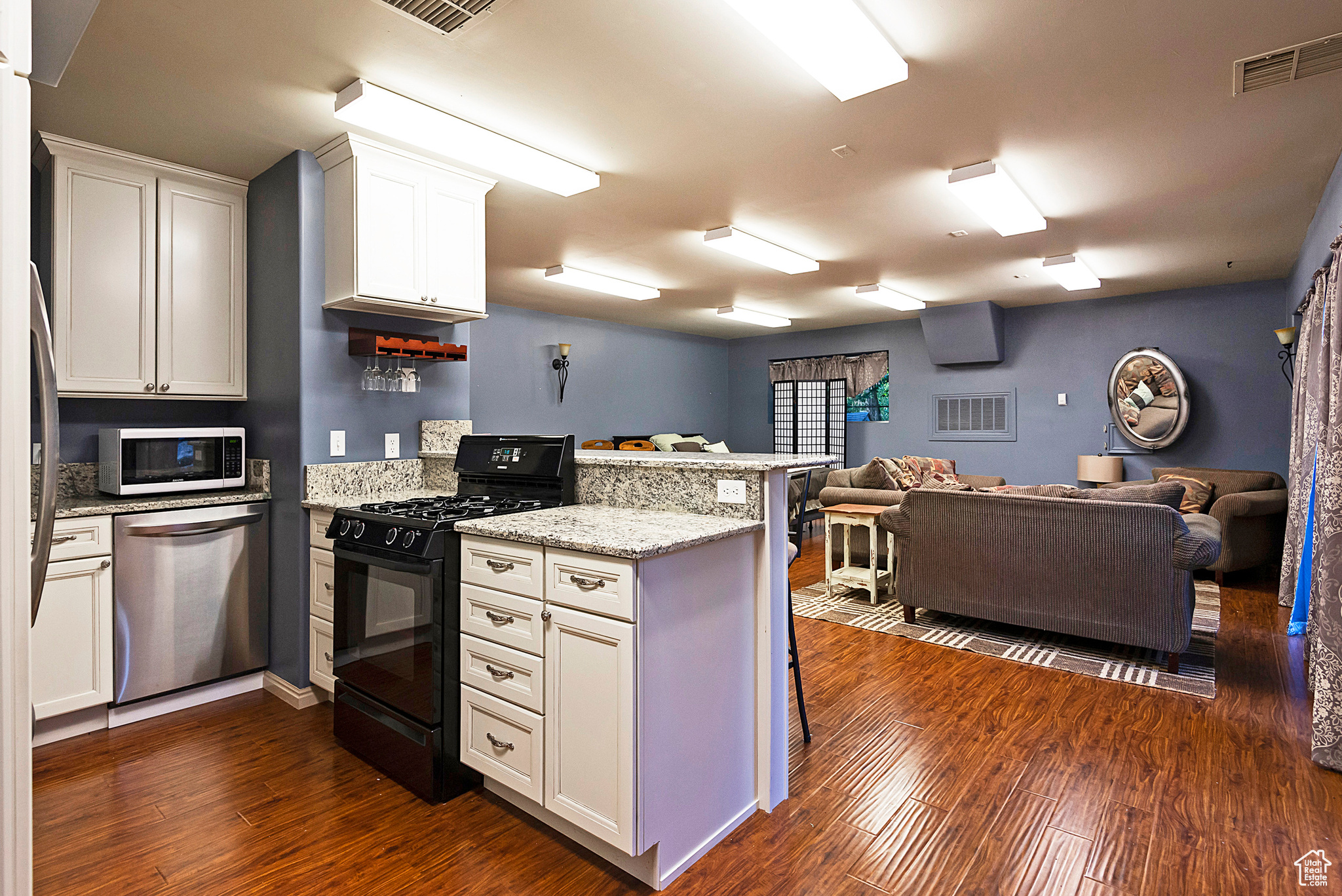 Holladay, Utah 84117, United States, 7 Bedrooms Bedrooms, ,7 BathroomsBathrooms,Residential,Active,89672