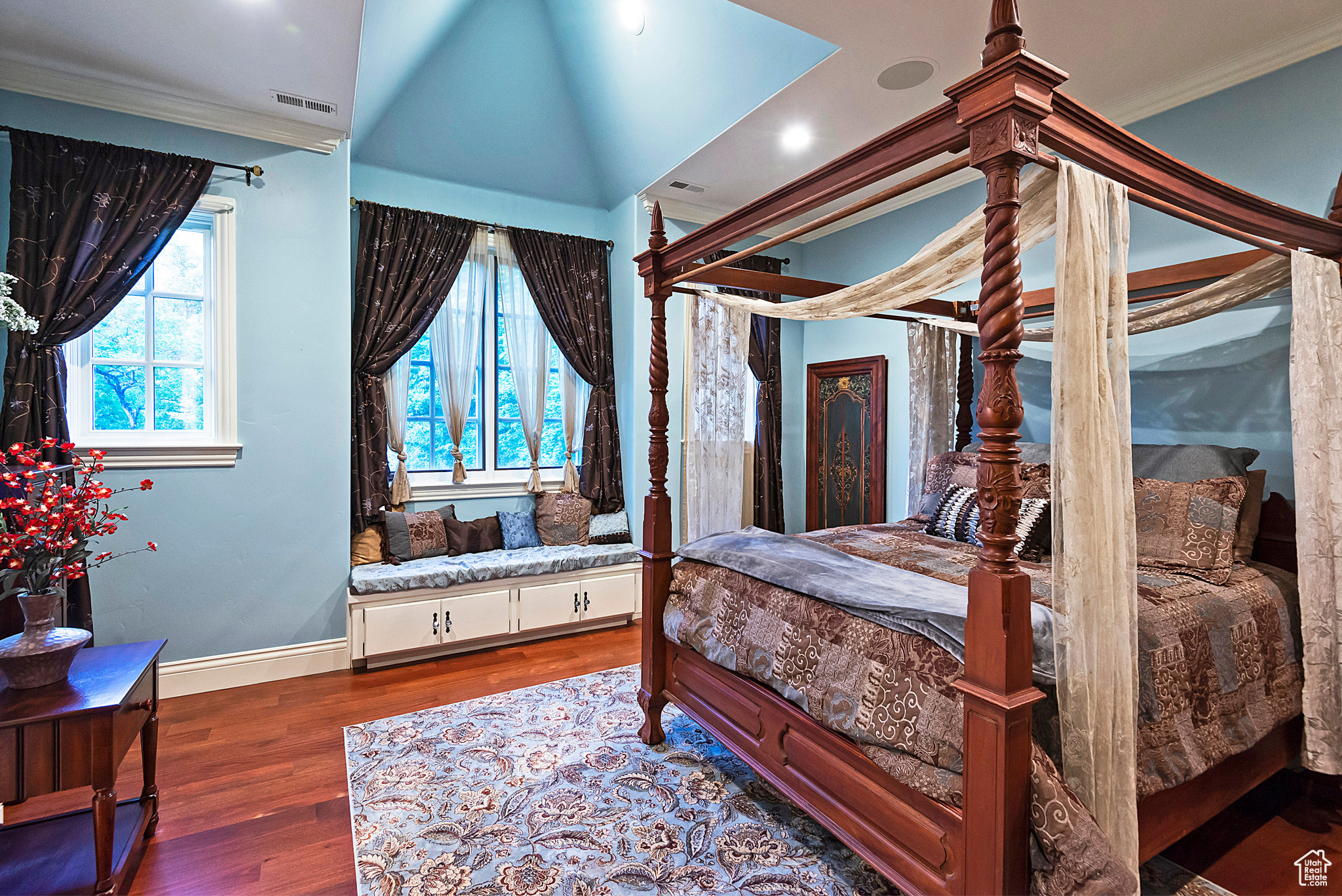 Holladay, Utah 84117, United States, 7 Bedrooms Bedrooms, ,7 BathroomsBathrooms,Residential,Active,89672