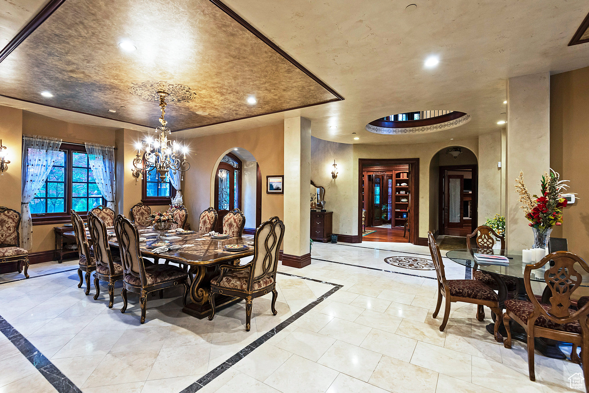 Holladay, Utah 84117, United States, 7 Bedrooms Bedrooms, ,7 BathroomsBathrooms,Residential,Active,89672