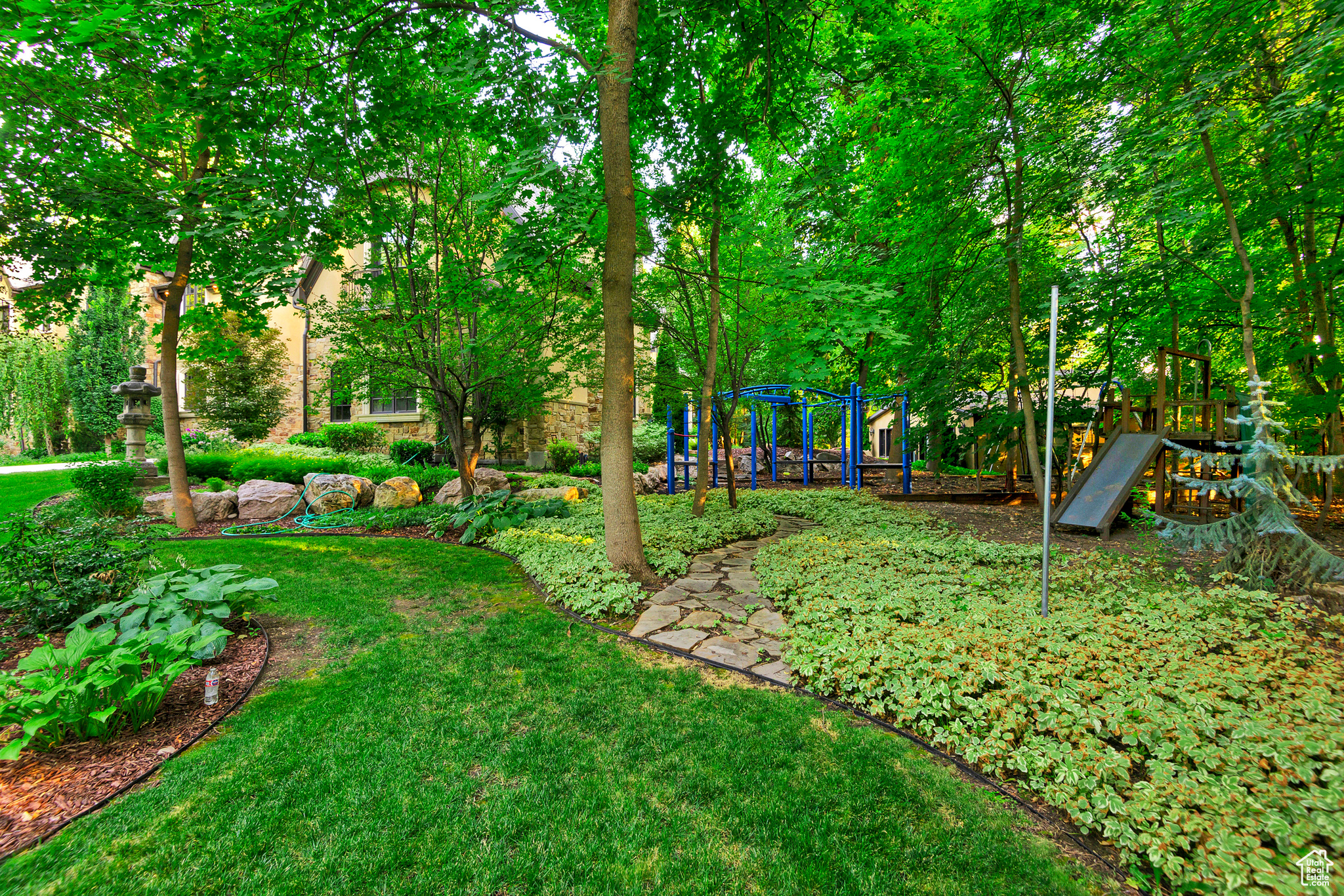 Holladay, Utah 84117, United States, 7 Bedrooms Bedrooms, ,7 BathroomsBathrooms,Residential,Active,89672