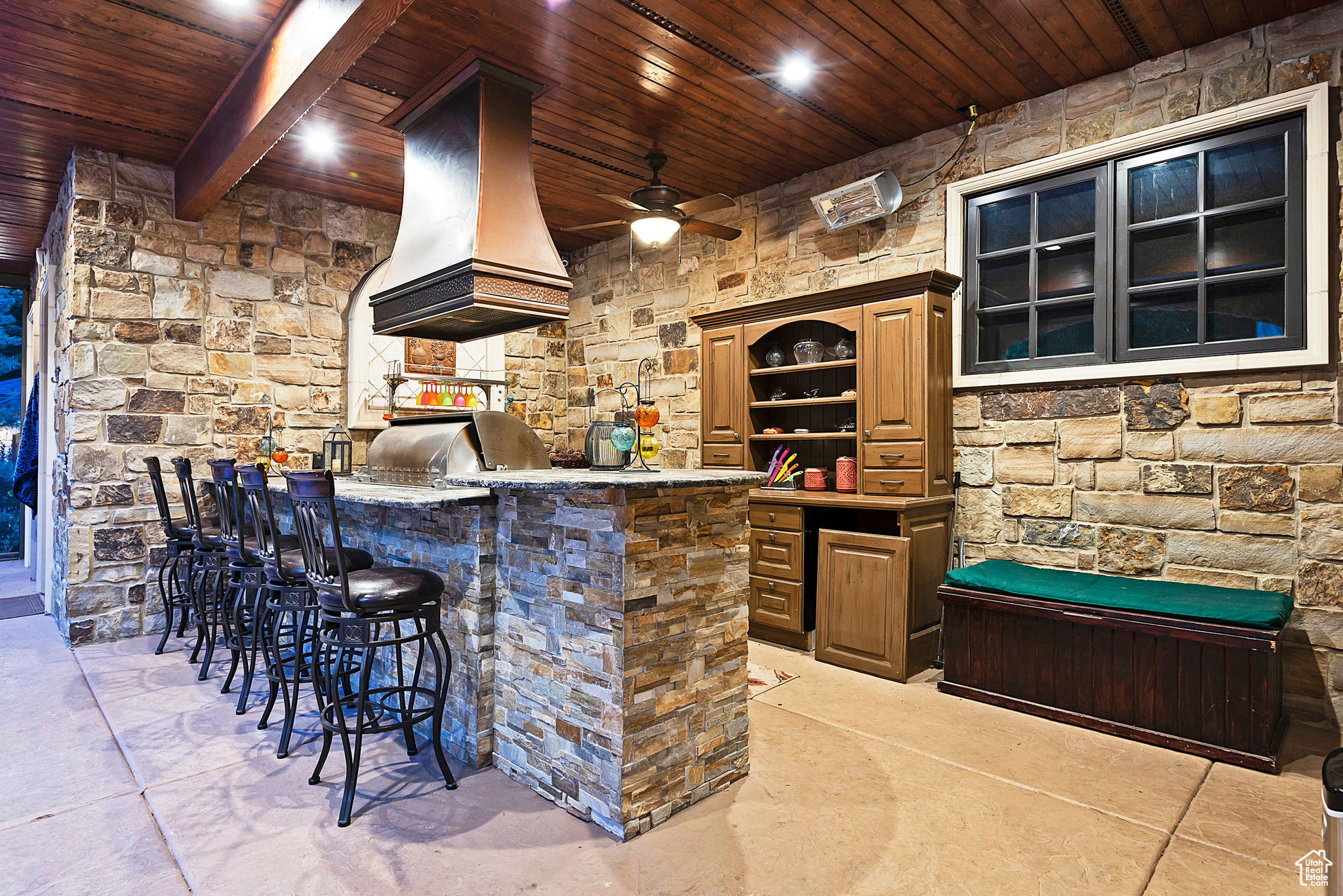 Holladay, Utah 84117, United States, 7 Bedrooms Bedrooms, ,7 BathroomsBathrooms,Residential,Active,89672