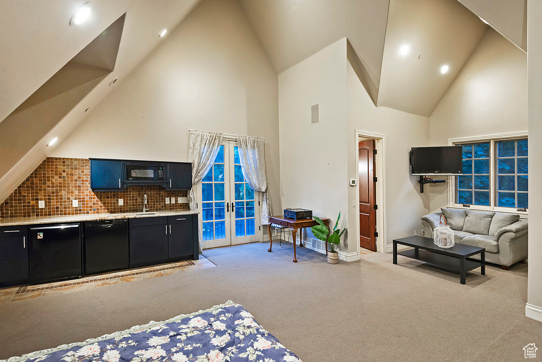 Holladay, Utah 84117, United States, 7 Bedrooms Bedrooms, ,7 BathroomsBathrooms,Residential,Active,89672