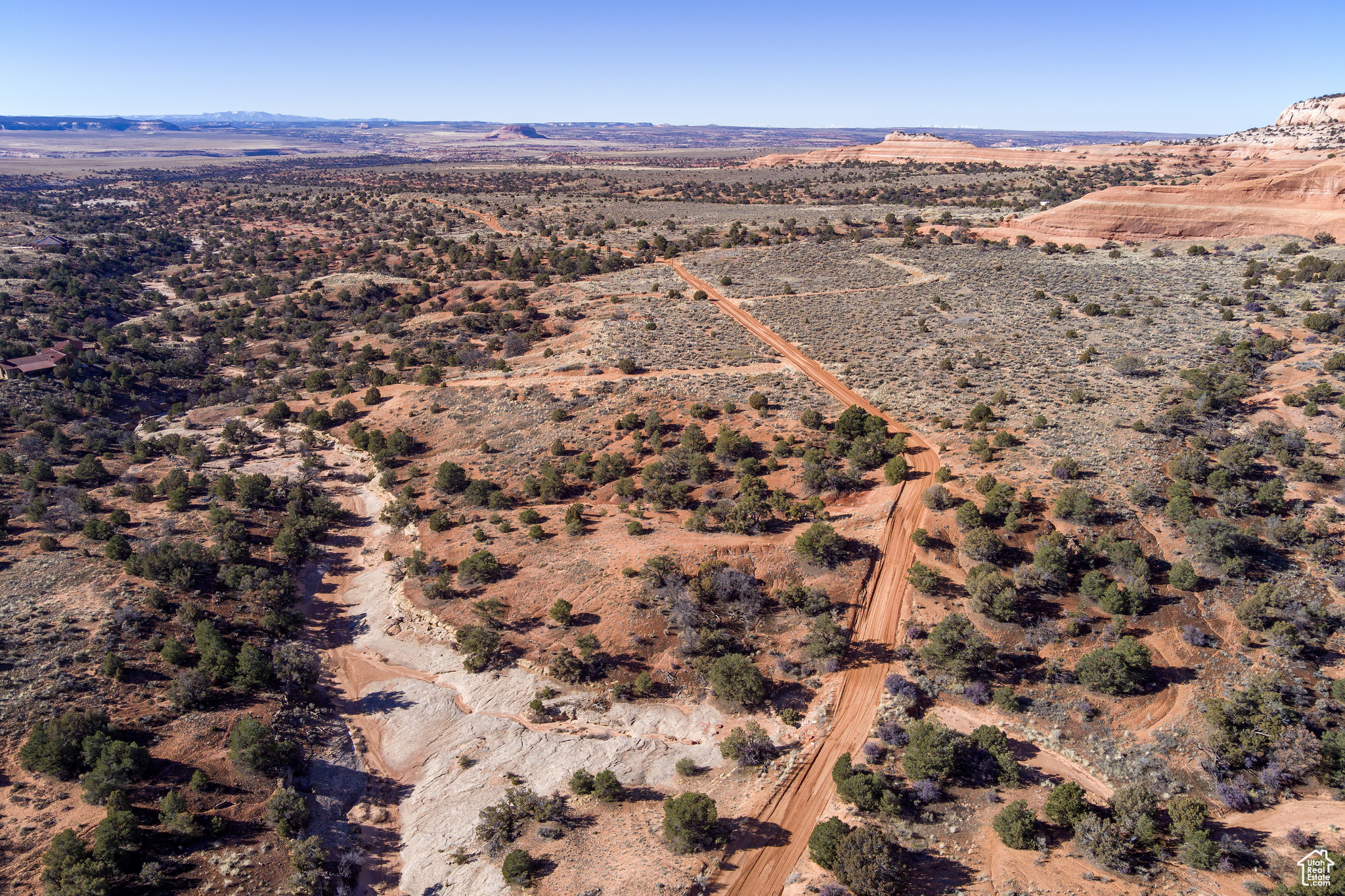 WILSON ARCH RESORT - Commercial Sale