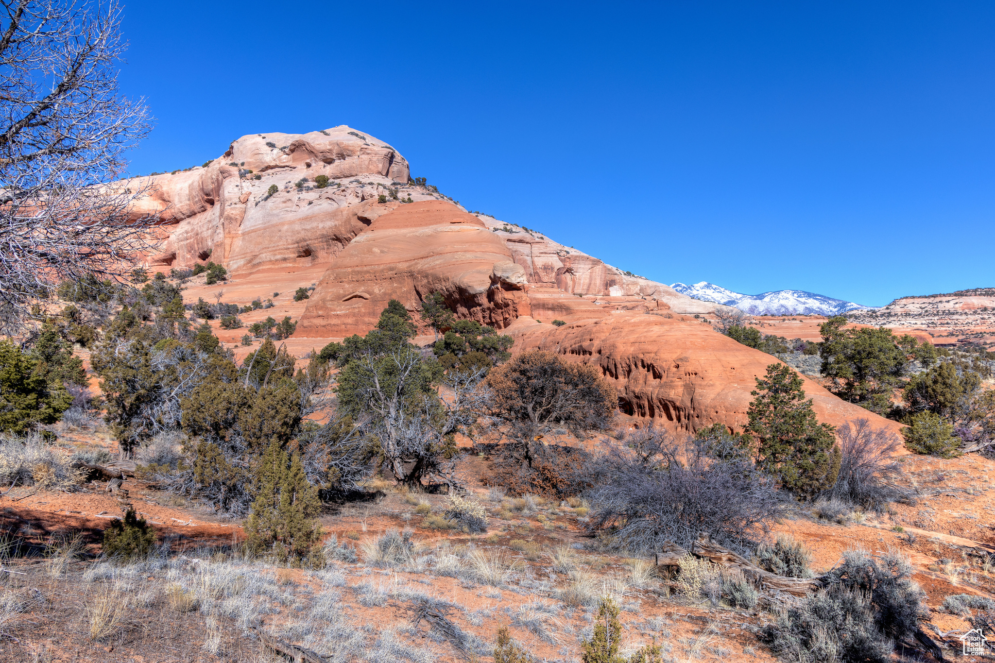 WILSON ARCH RESORT - Commercial Sale