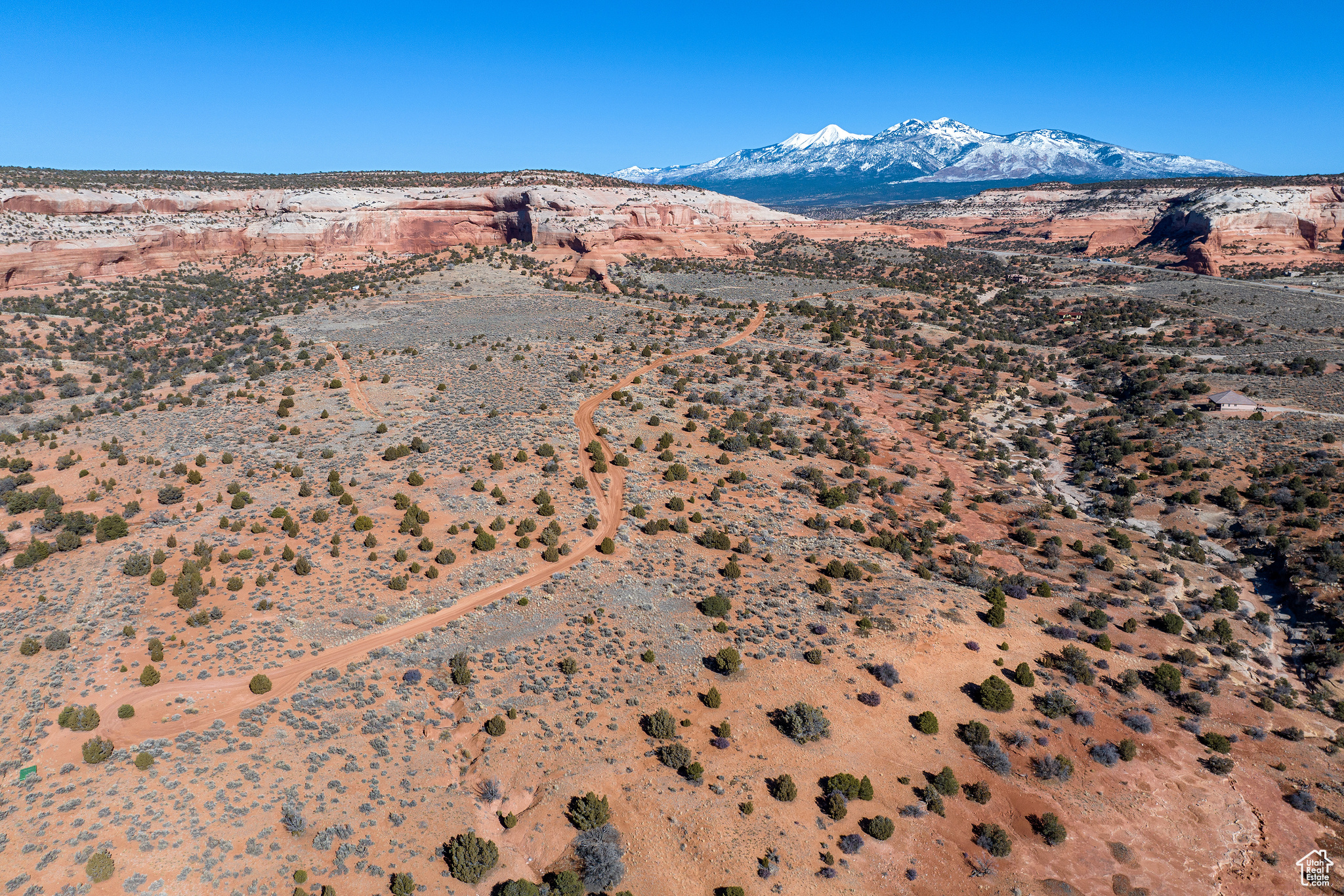 WILSON ARCH RESORT - Commercial Sale