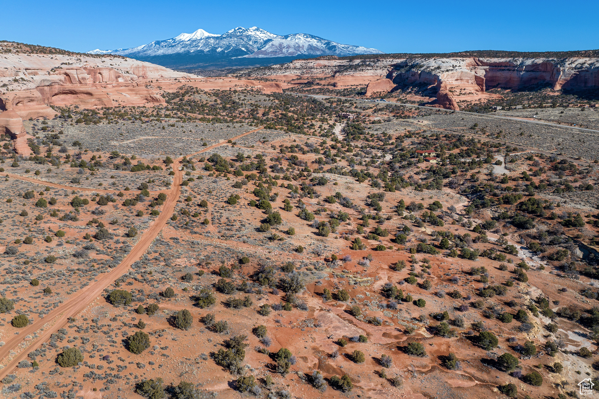 WILSON ARCH RESORT - Commercial Sale