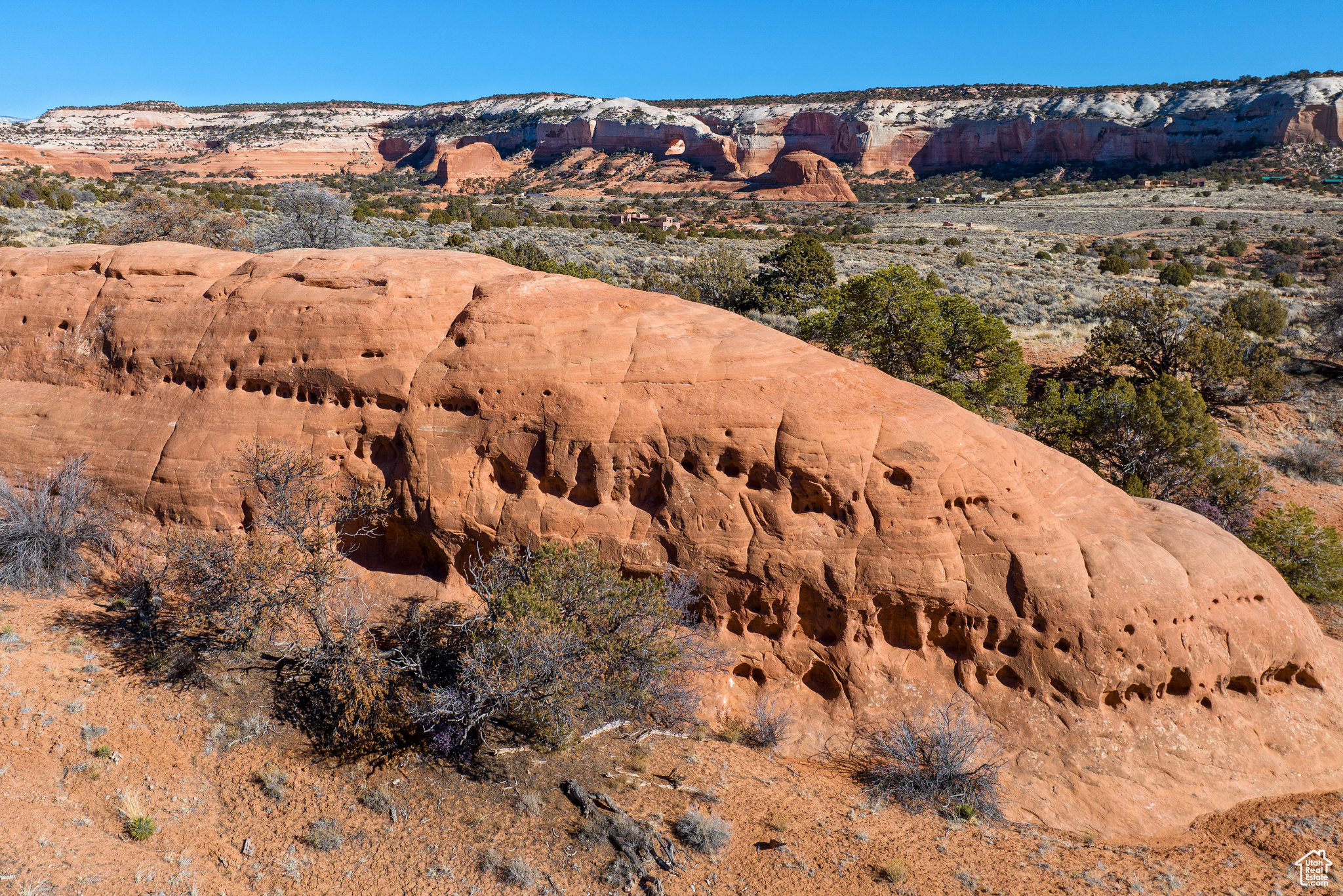 WILSON ARCH RESORT - Commercial Sale