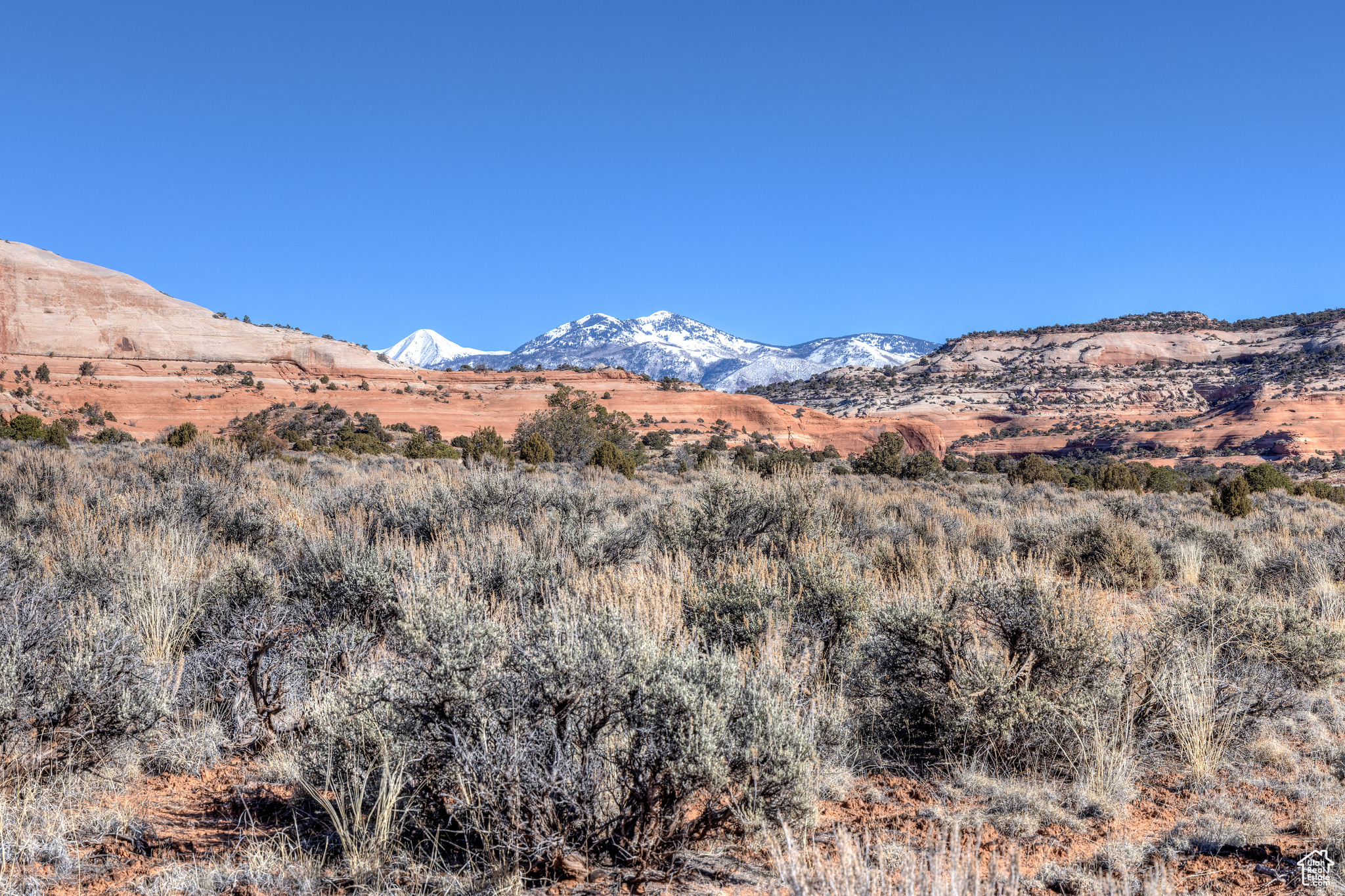 WILSON ARCH RESORT - Commercial Sale