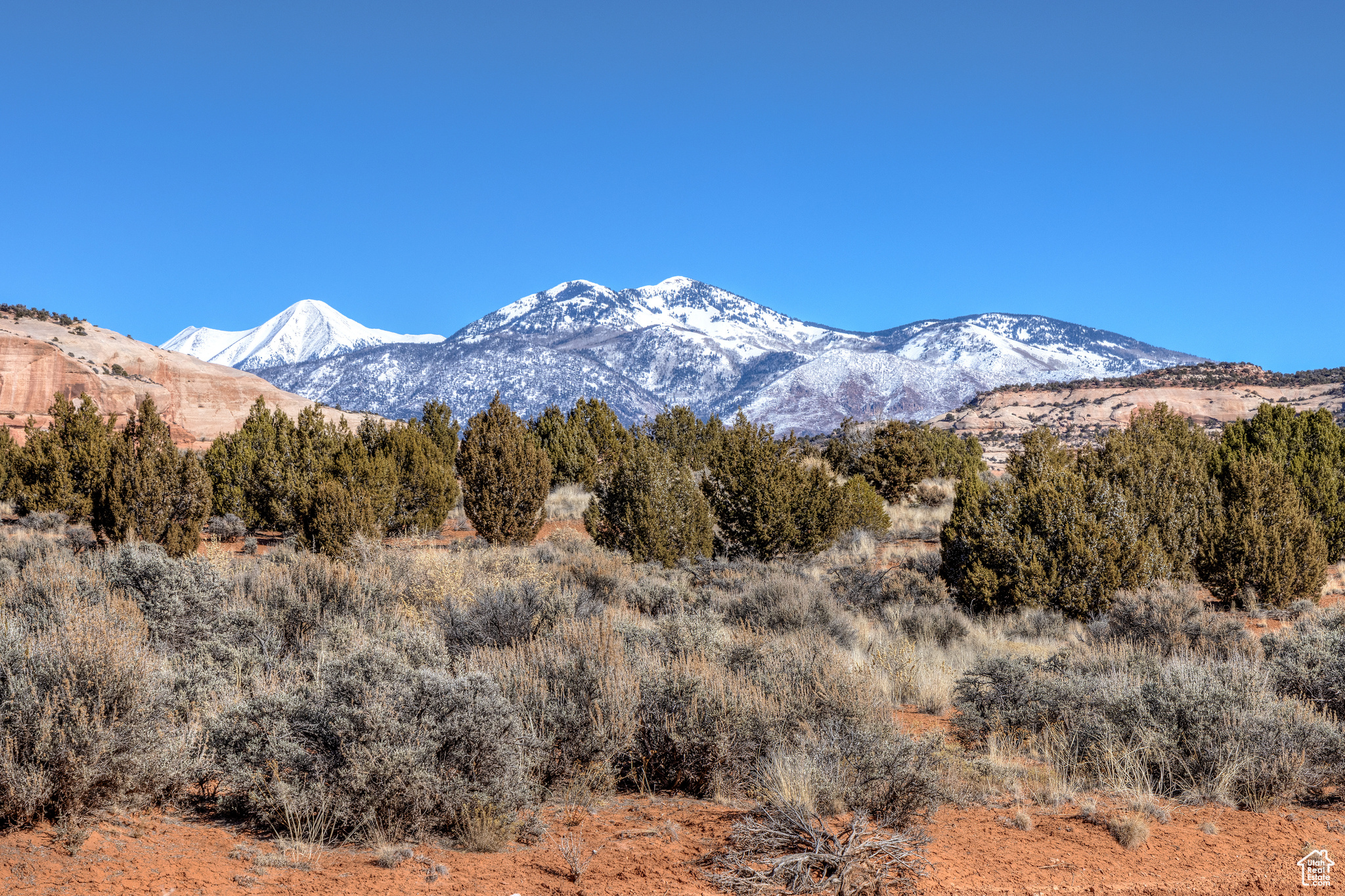 WILSON ARCH RESORT - Commercial Sale