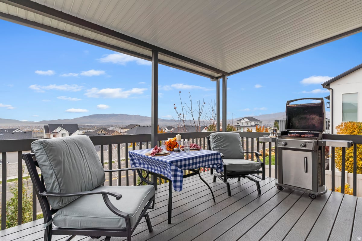 CROSSINGS AT TRAVERSE - Residential