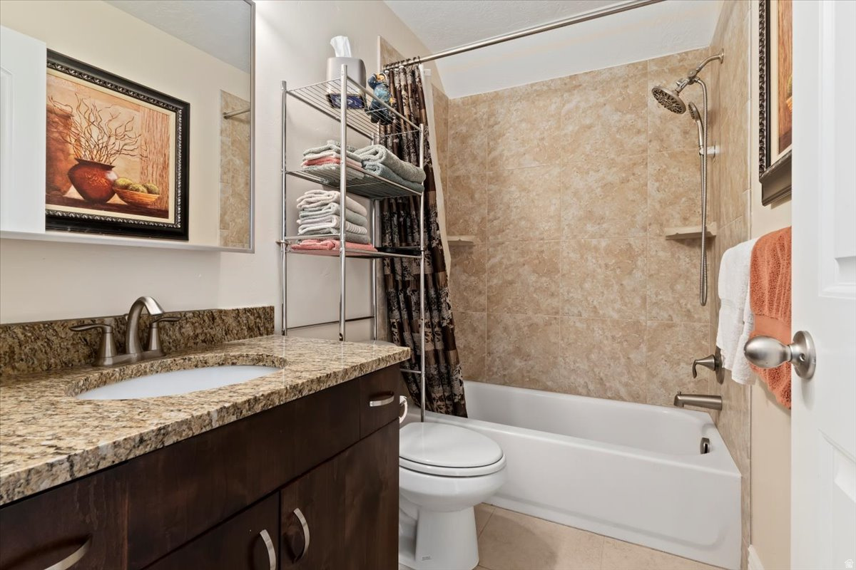 CROSSINGS AT TRAVERSE - Residential