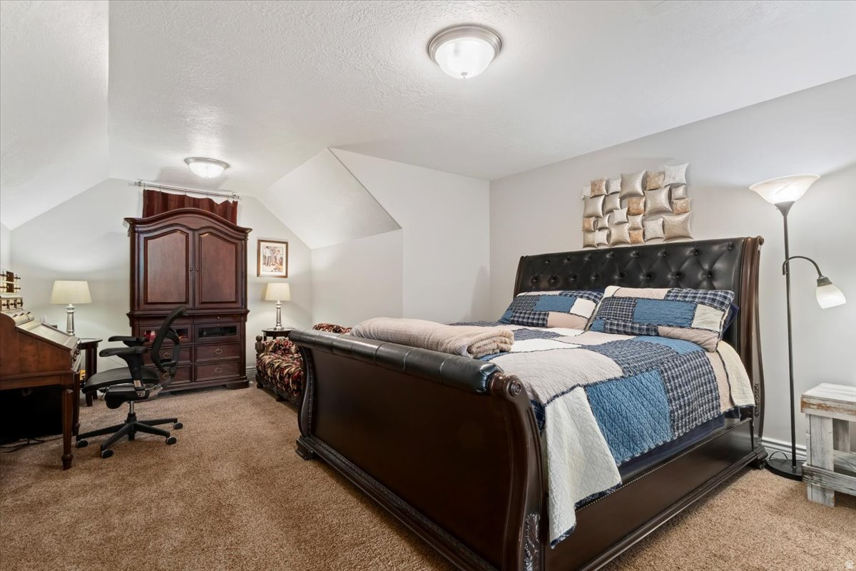 CROSSINGS AT TRAVERSE - Residential