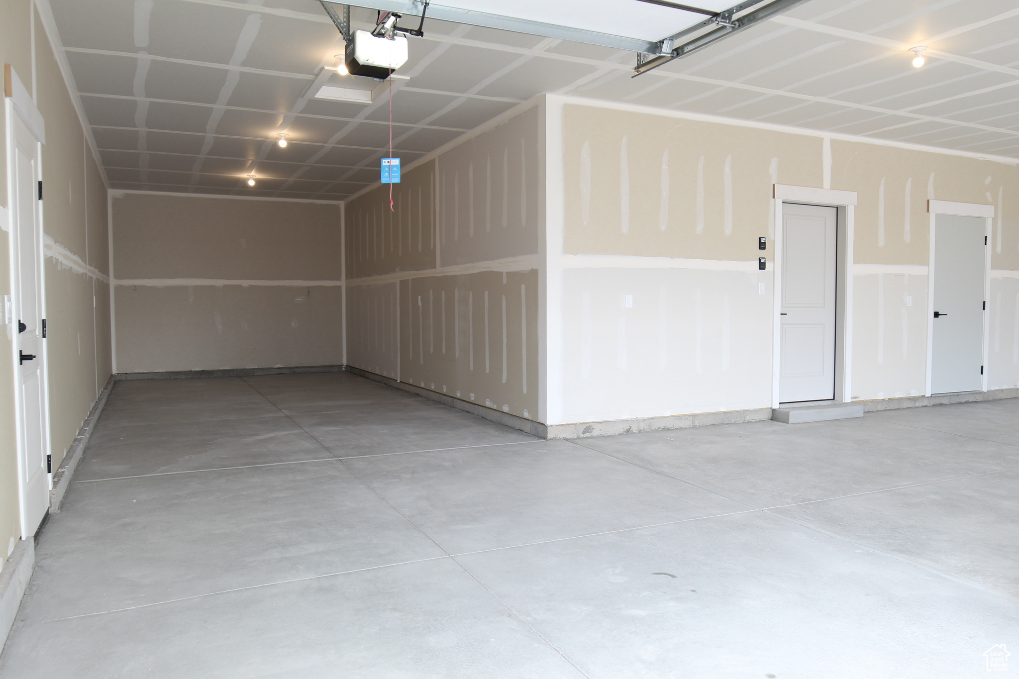 GOLDEN FOREST - Residential