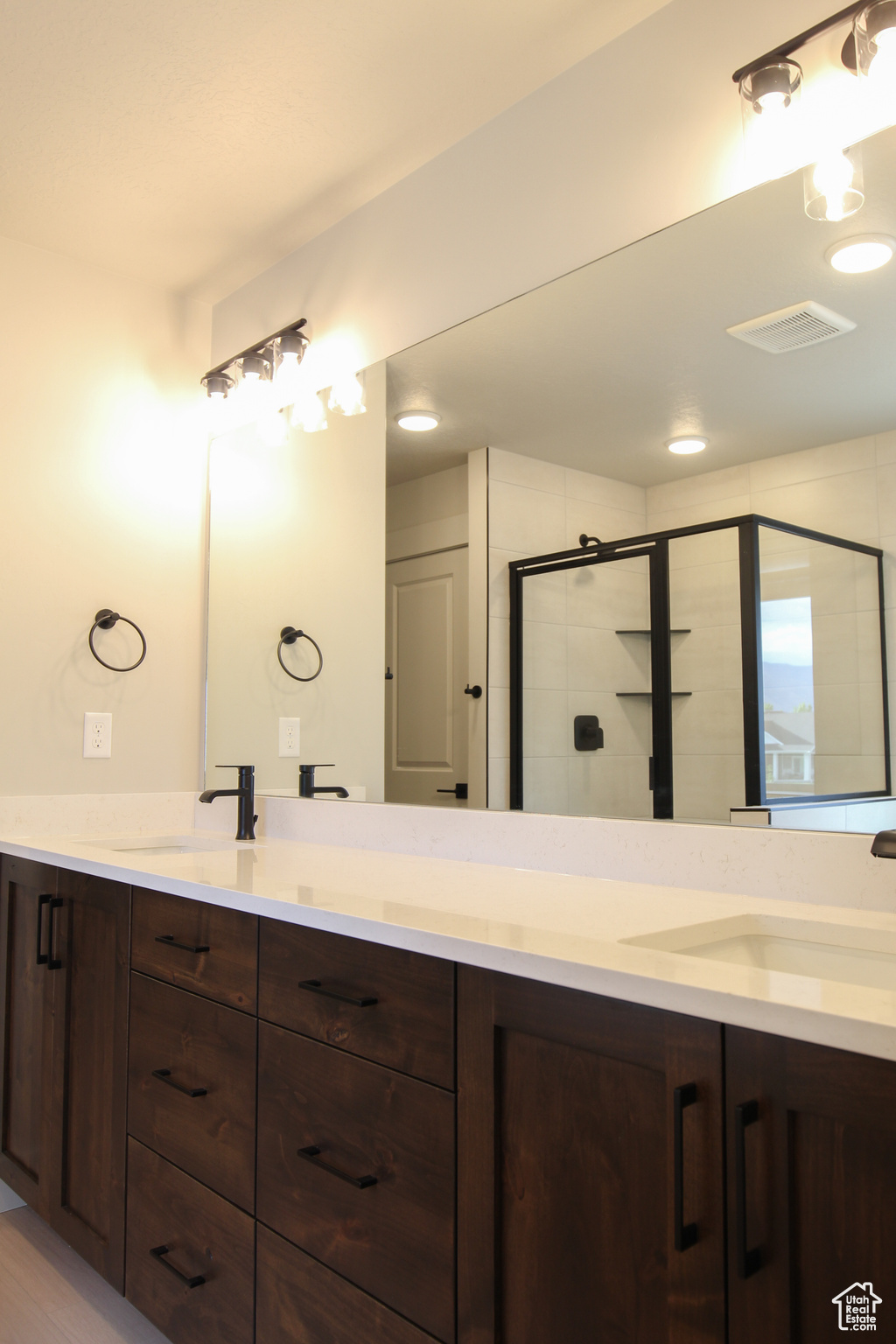 GOLDEN FOREST - Residential