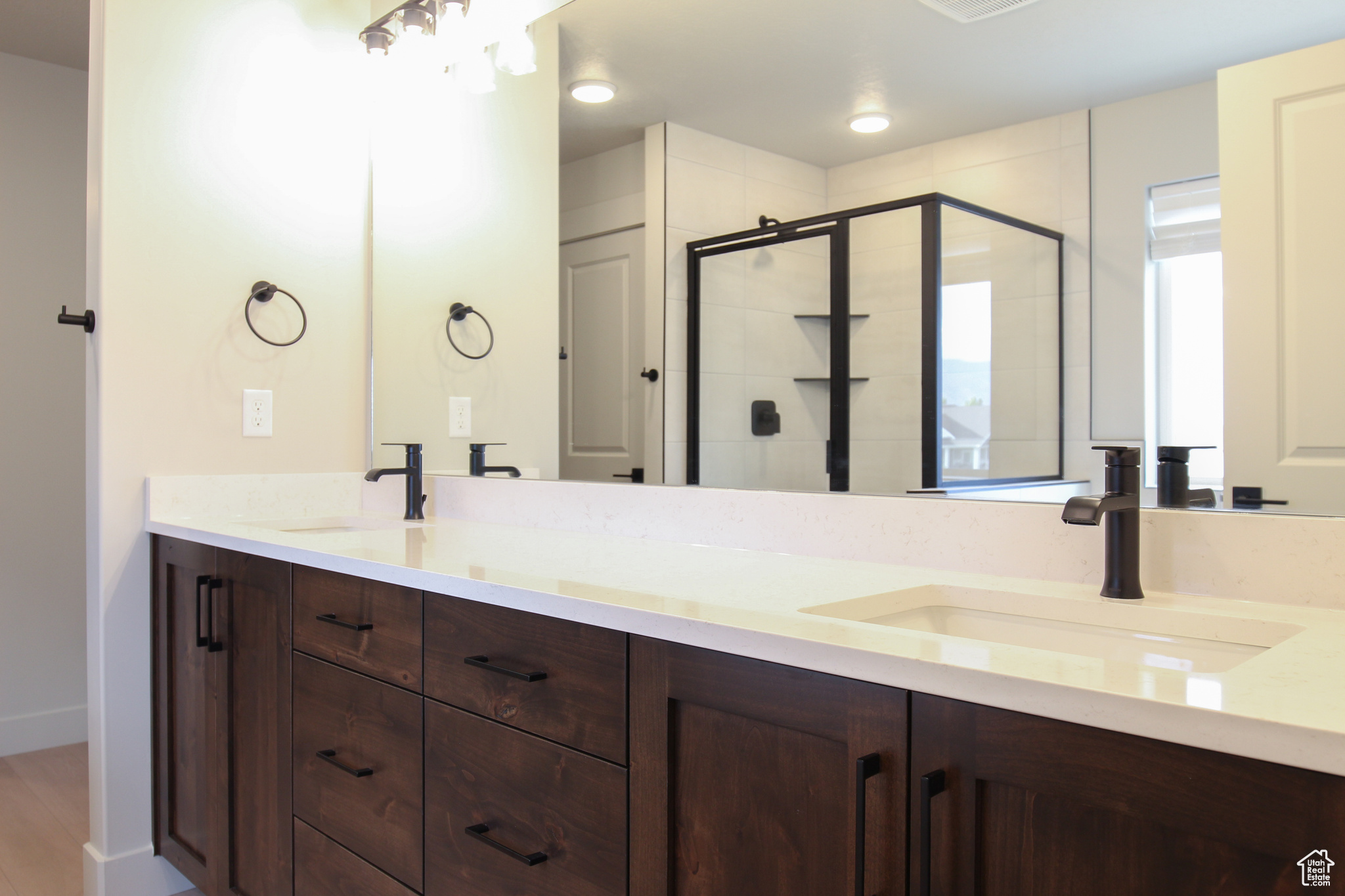 GOLDEN FOREST - Residential