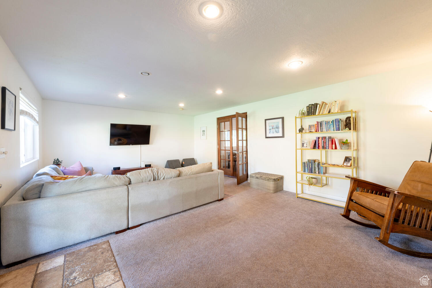 COUNTRY CLUB HEIGHTS - Residential