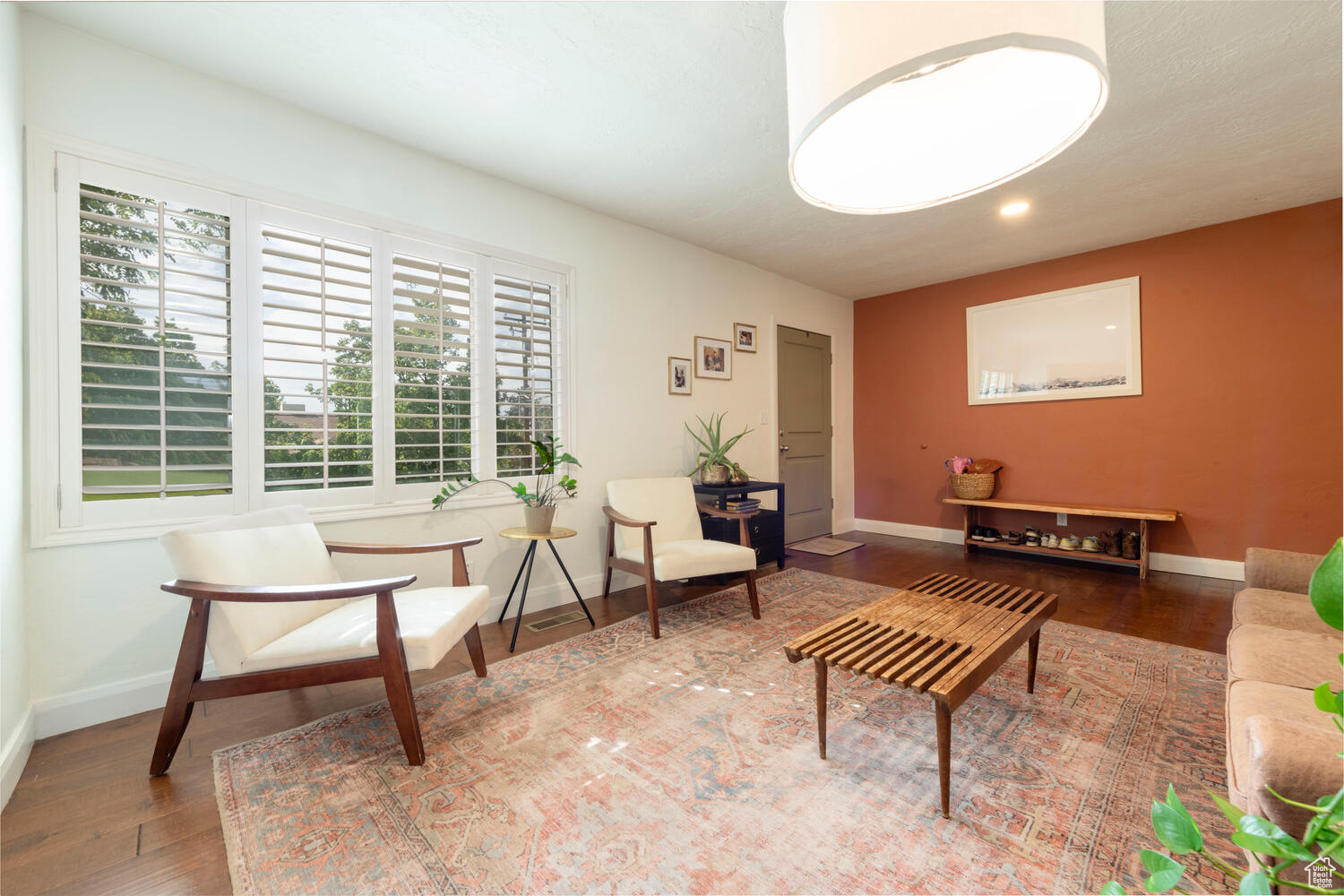 COUNTRY CLUB HEIGHTS - Residential