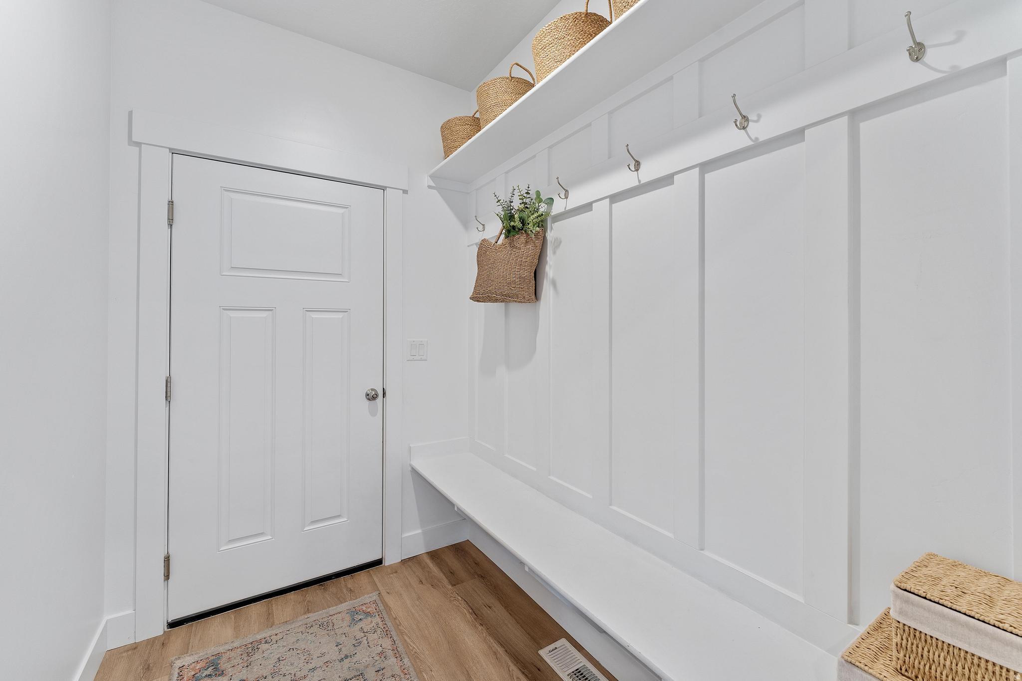 SIMPSON HOLLOW - Residential