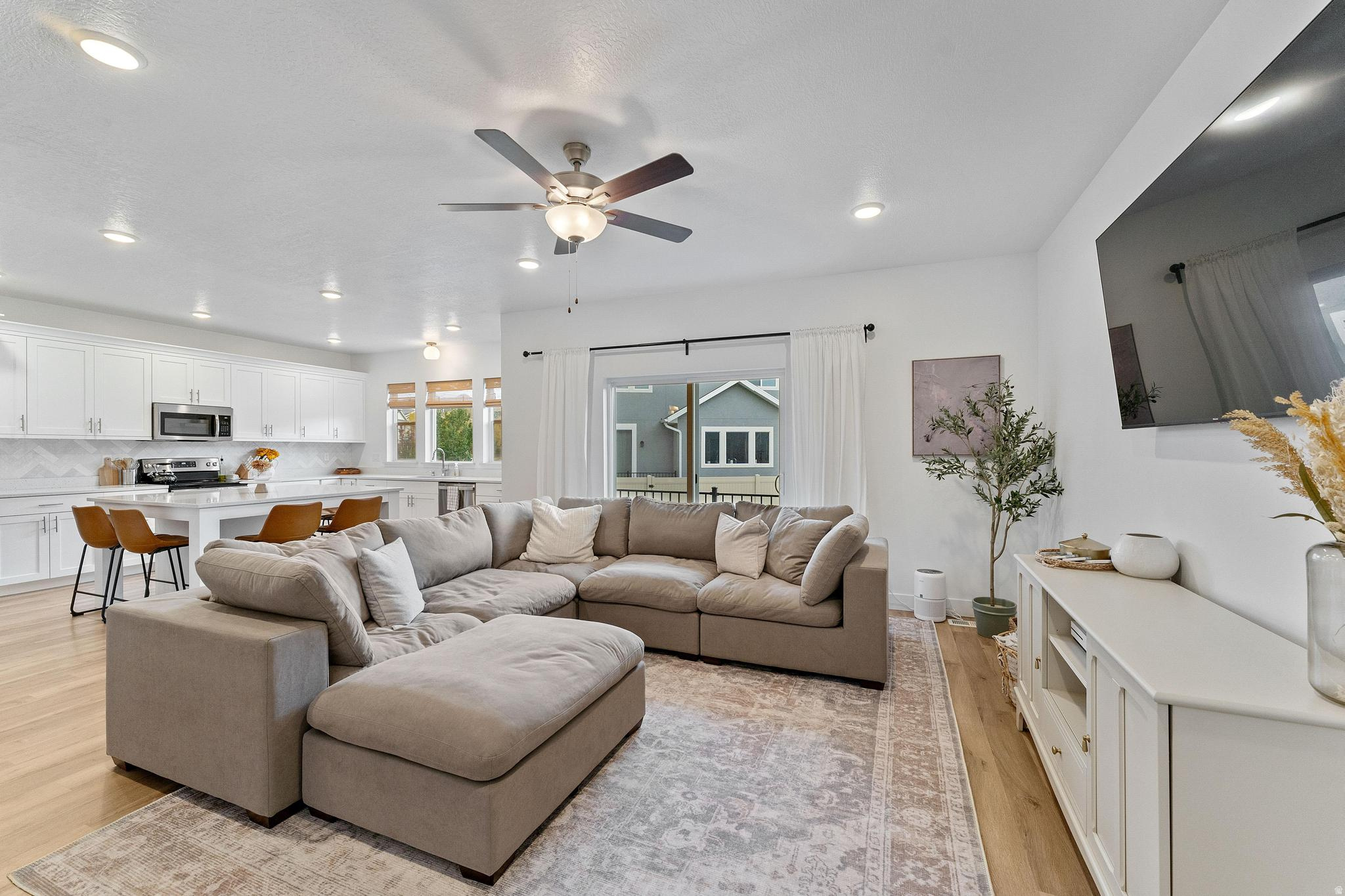 SIMPSON HOLLOW - Residential