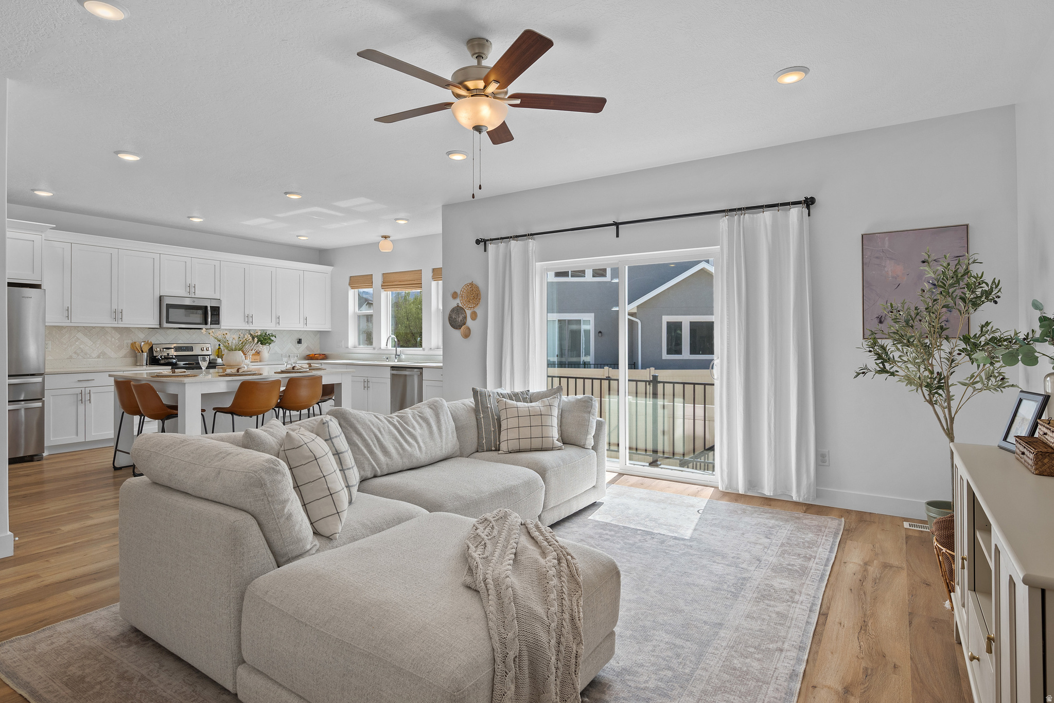 SIMPSON HOLLOW - Residential