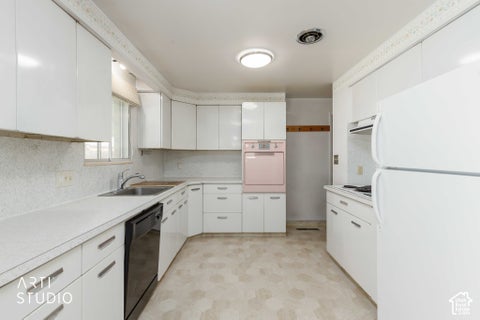 Tiny photo for 241 W 750 N, Clearfield, UT 84015 (MLS # 2188835)