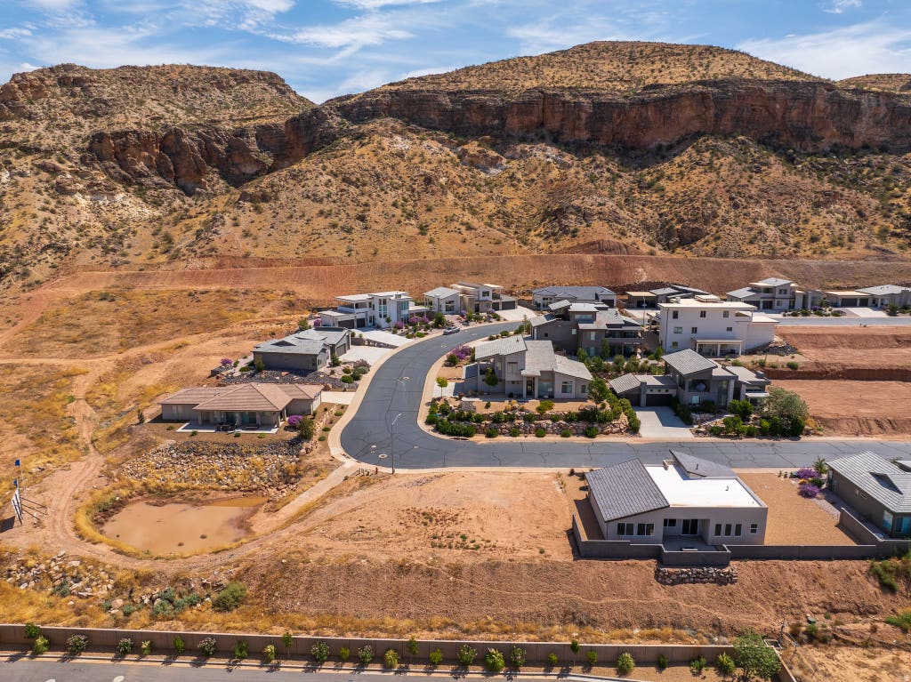 Photo of 459 N 200 E #5, La Verkin, UT 84745 (MLS # 2181342)