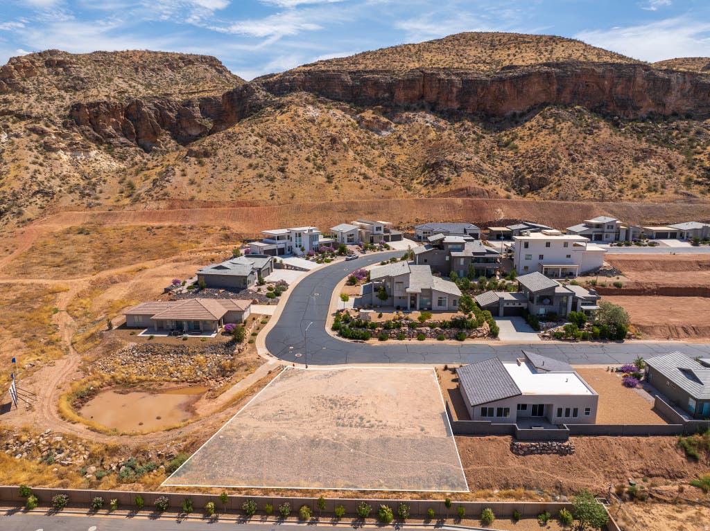 Photo of 459 N 200 E #5, La Verkin, UT 84745 (MLS # 2181342)