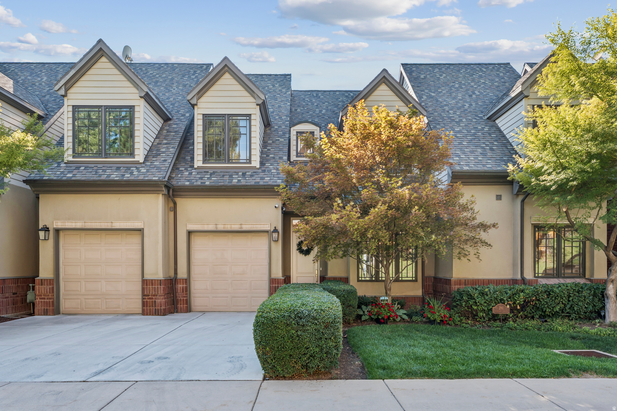 ALMOND STREET - Residential