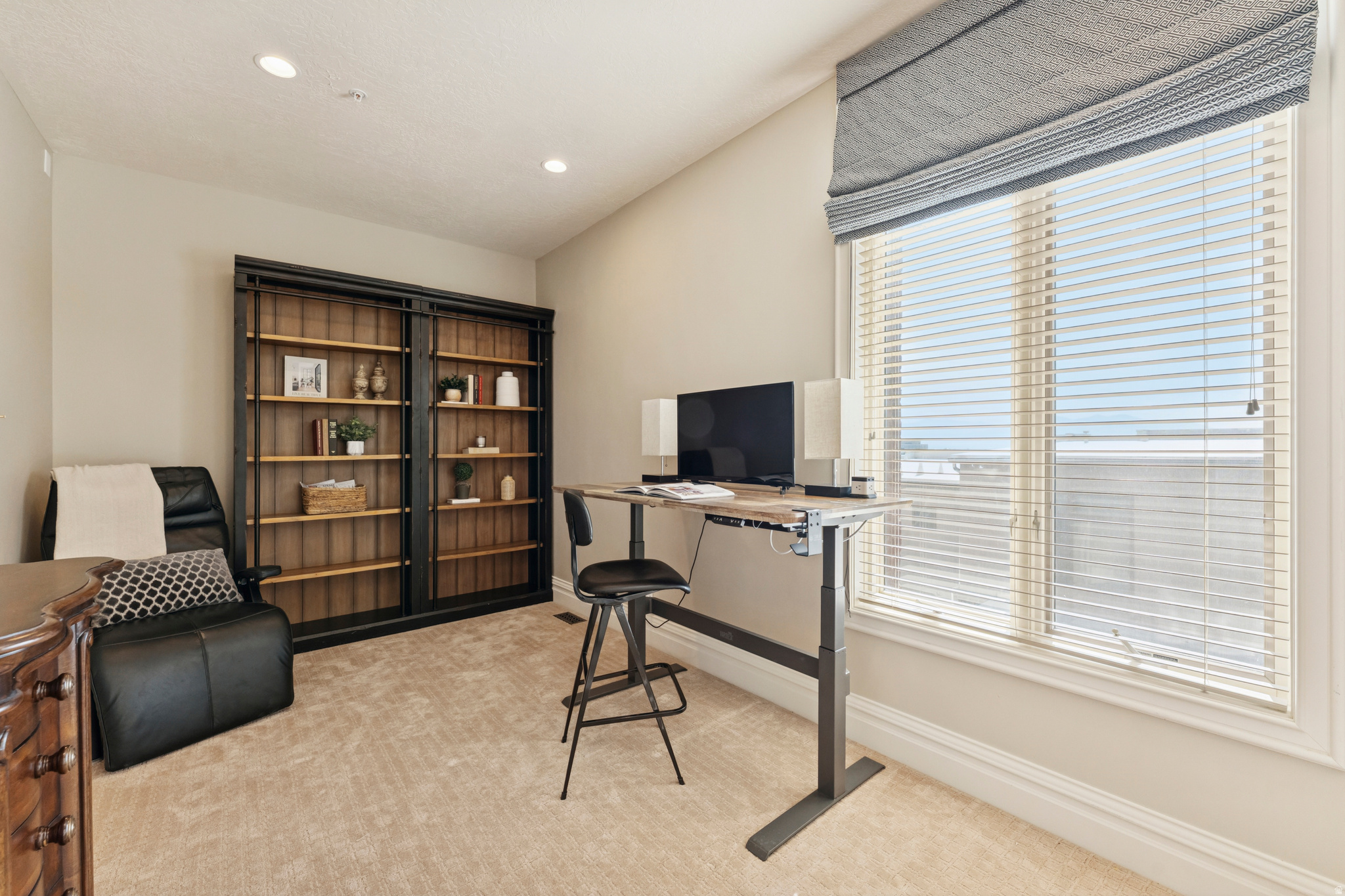 ALMOND STREET - Residential