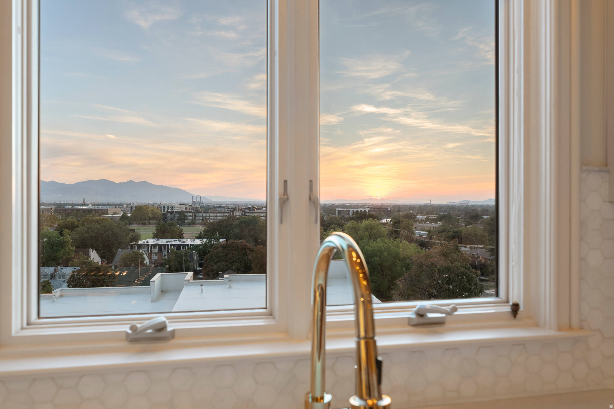 ALMOND STREET - Residential