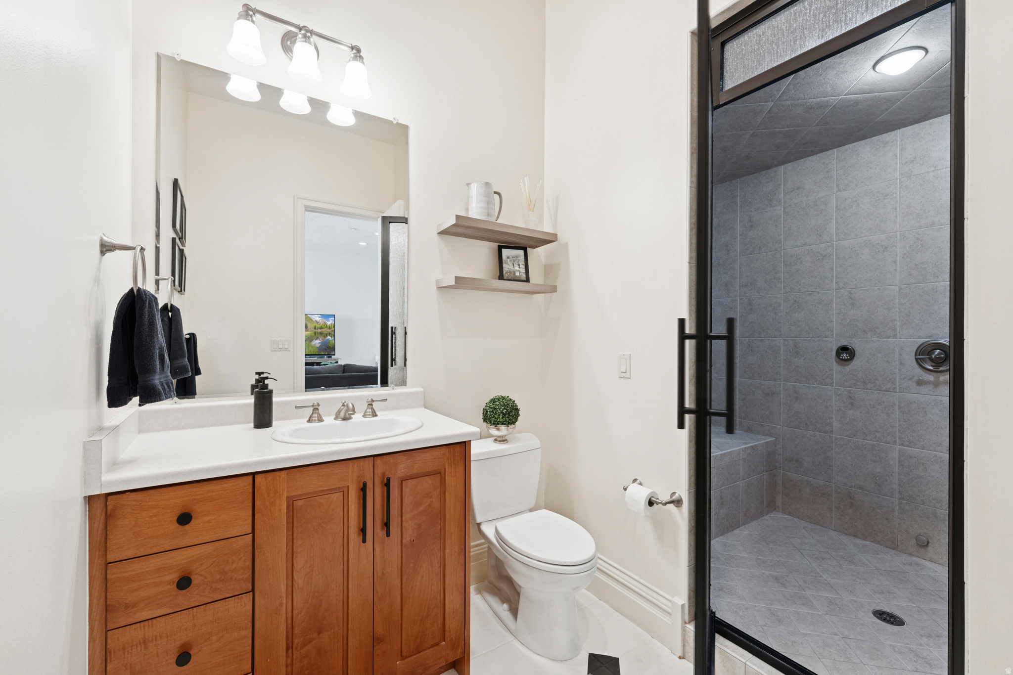 ALMOND STREET - Residential