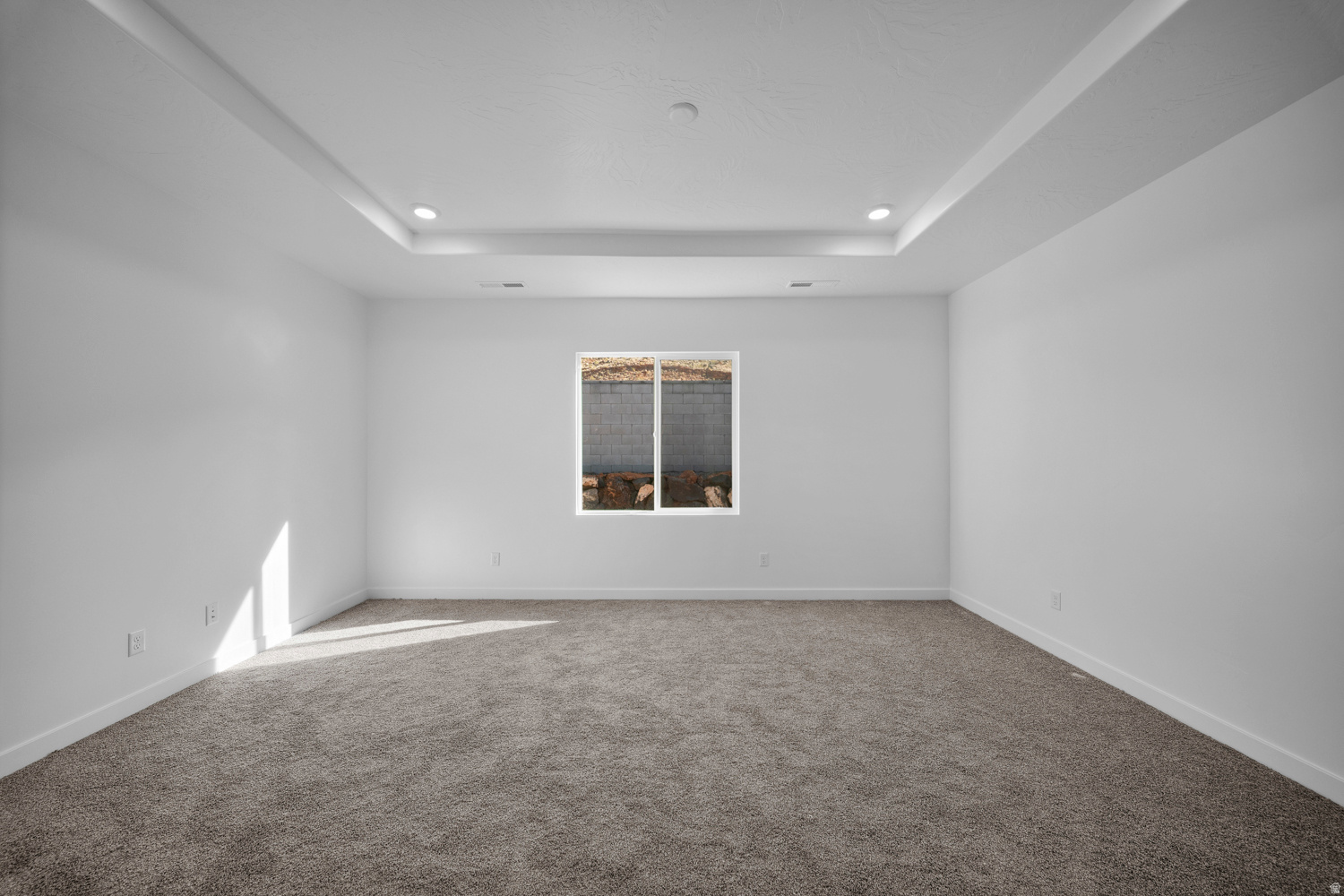 STANDING ROCK EAST AT LONG VALLEY - Residential