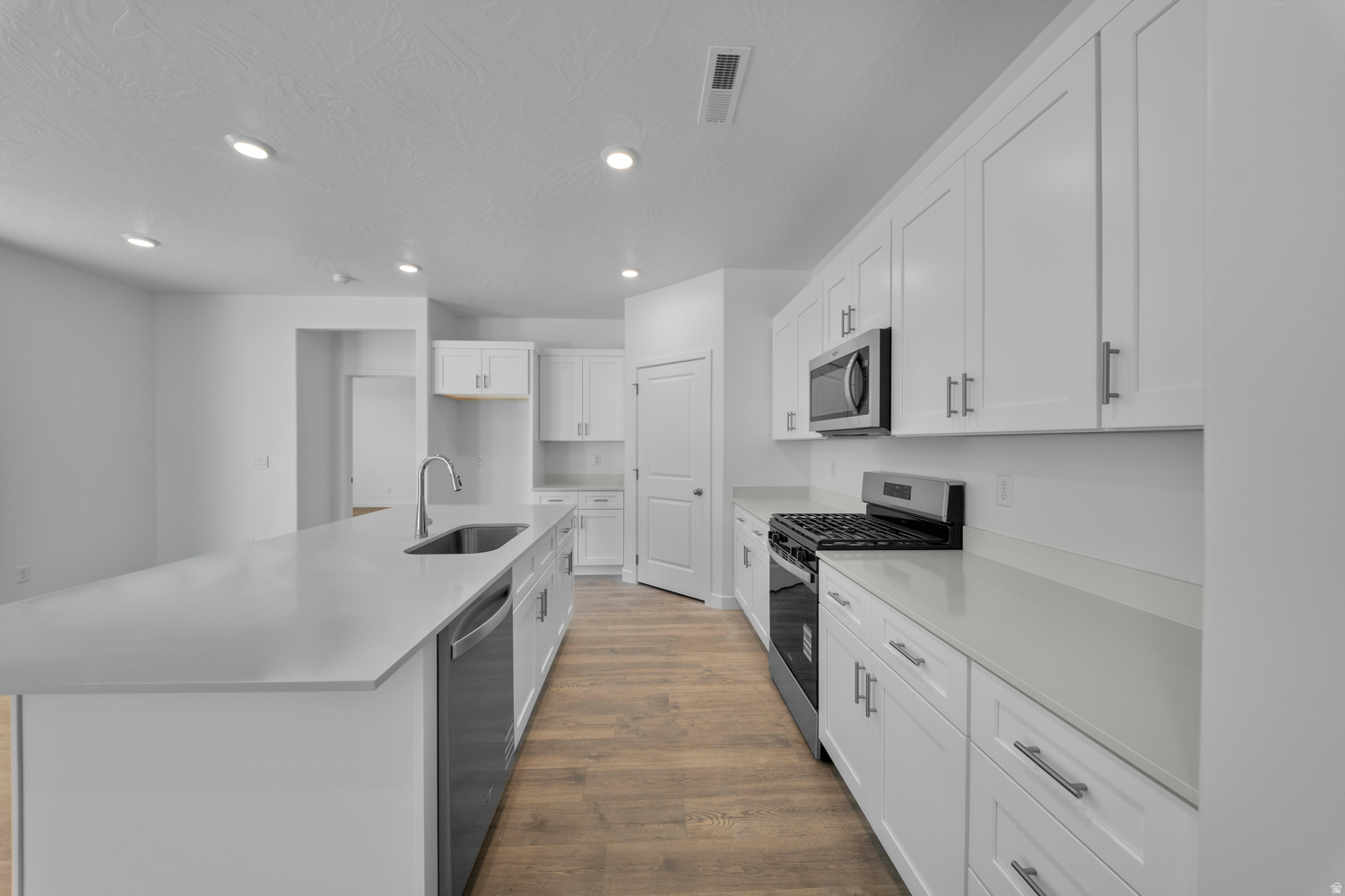 STANDING ROCK EAST AT LONG VALLEY - Residential